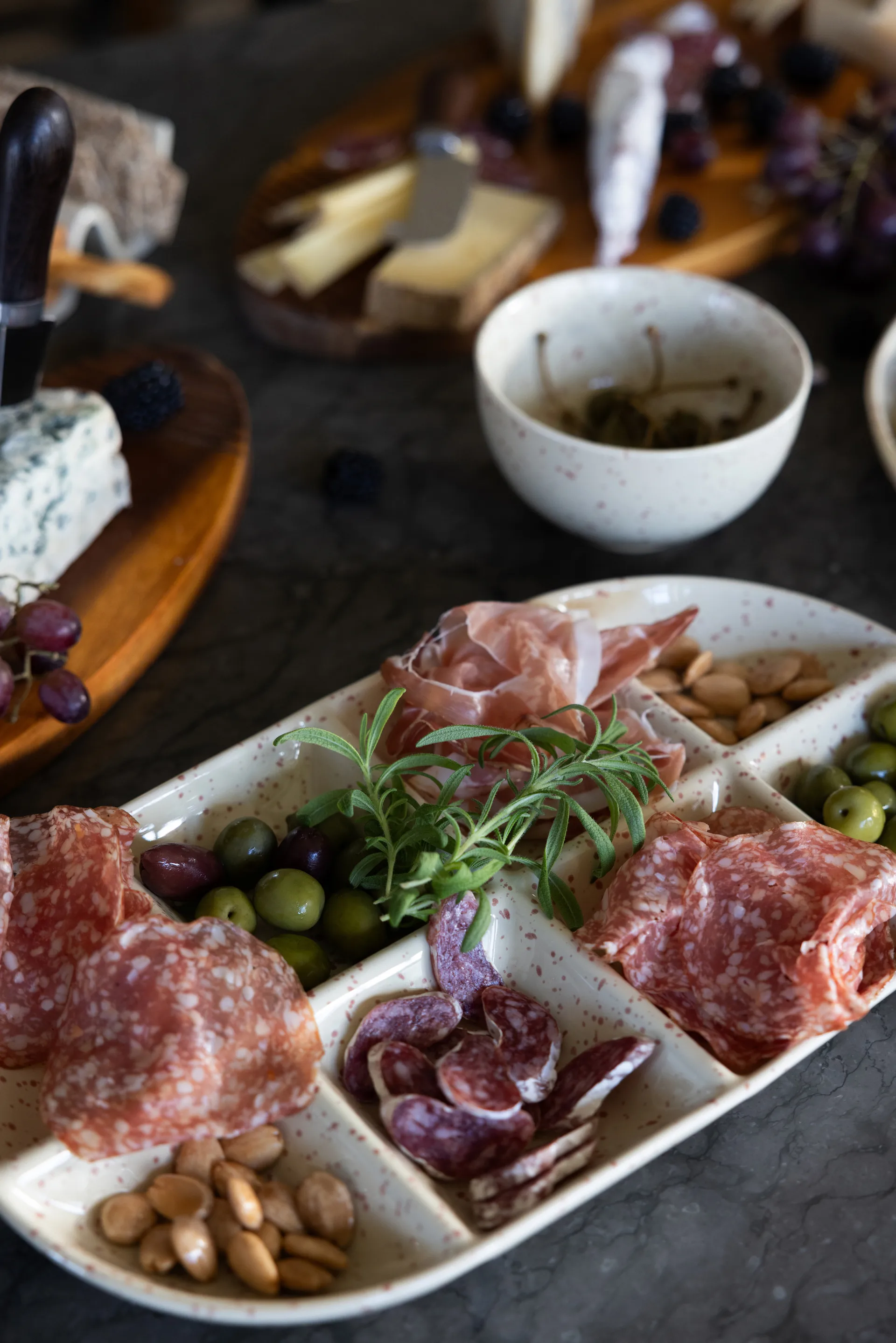 디테 서빙 플래터 라지 20x36 cm, Beige-burgundy Sagaform | 사가폼