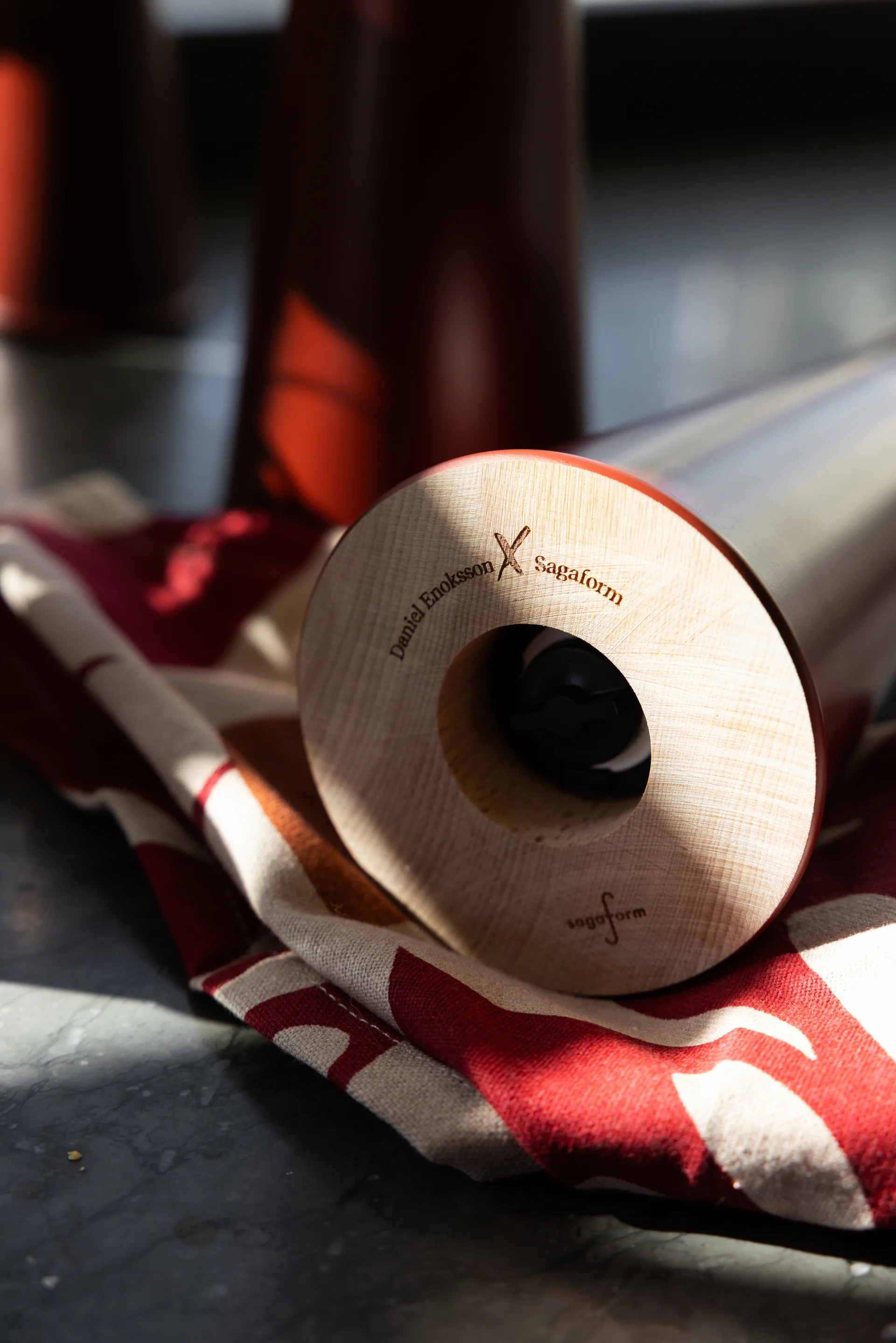 거킨 소금 & 후추 그라인더 라지 32 cm, Red-brown Sagaform | 사가폼