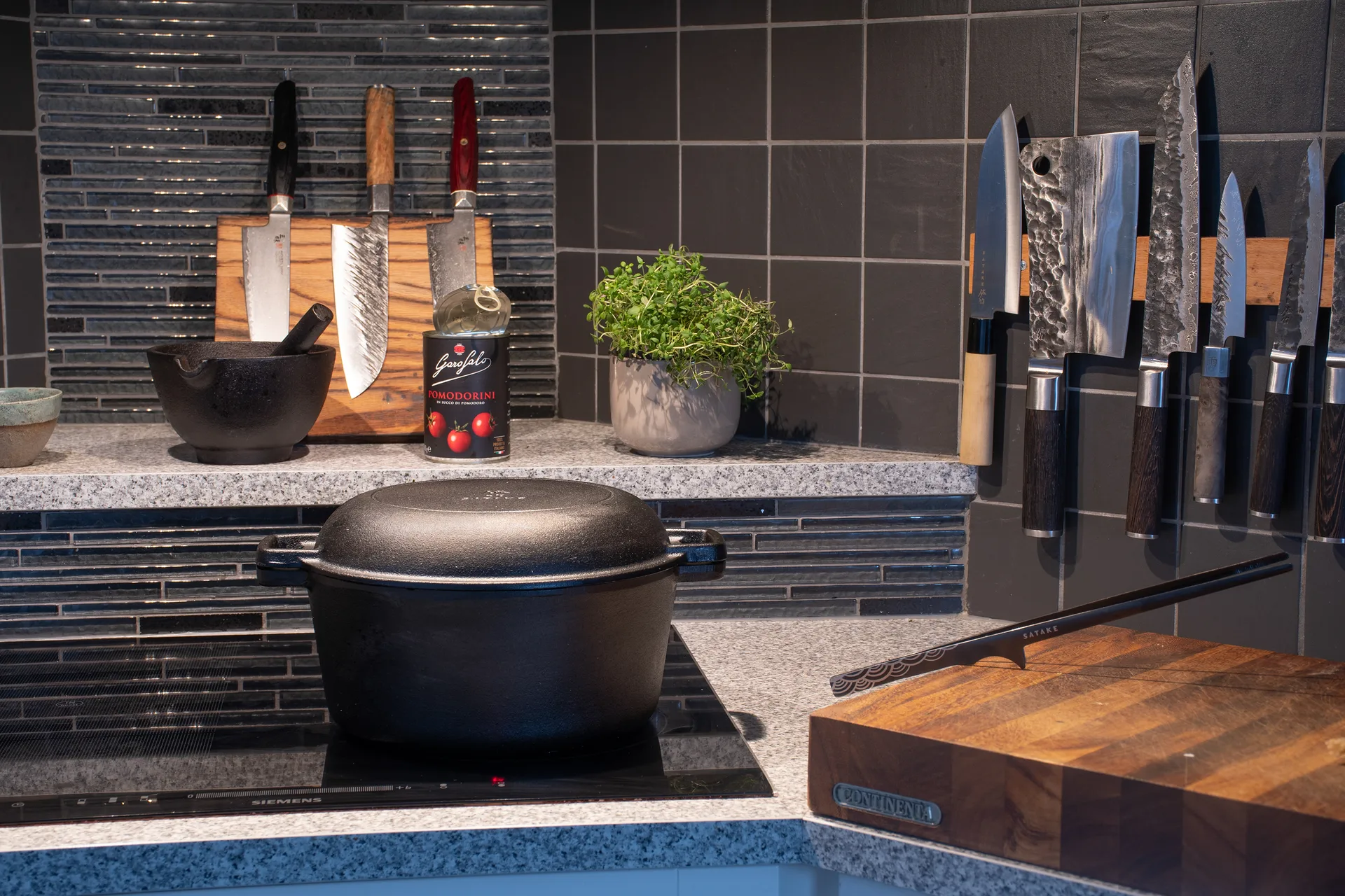 주철 팟 & 덮개, Ø26 cm Satake | 사타케