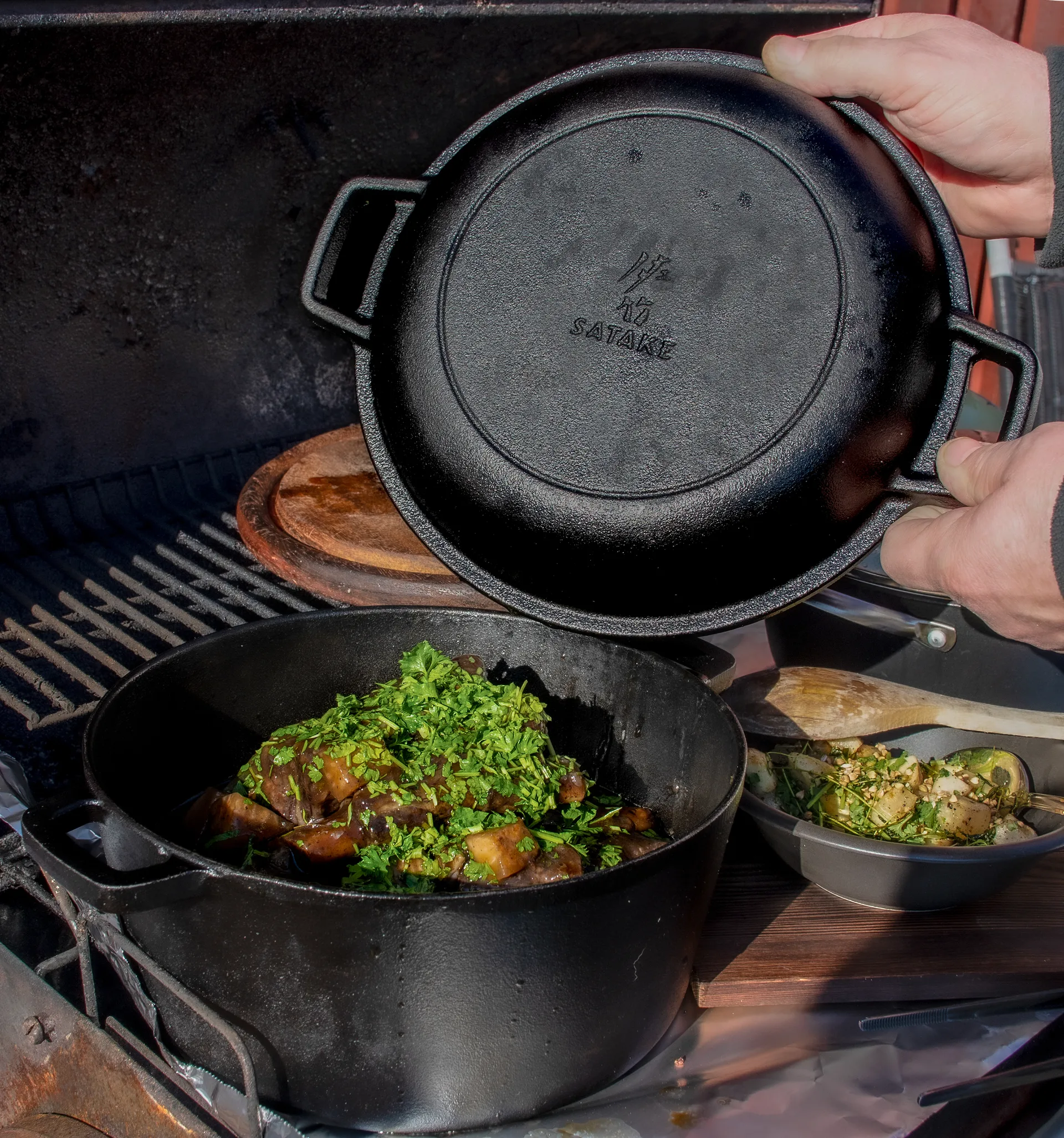 주철 팟 & 덮개, Ø26 cm Satake | 사타케