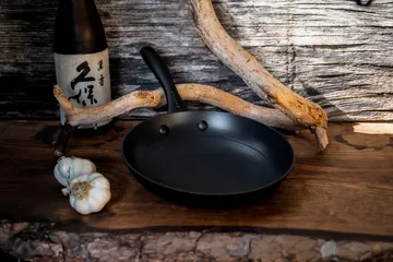 Satake stekpanna lättviktsgjutjärn keramisk 20+28 cm - Satake