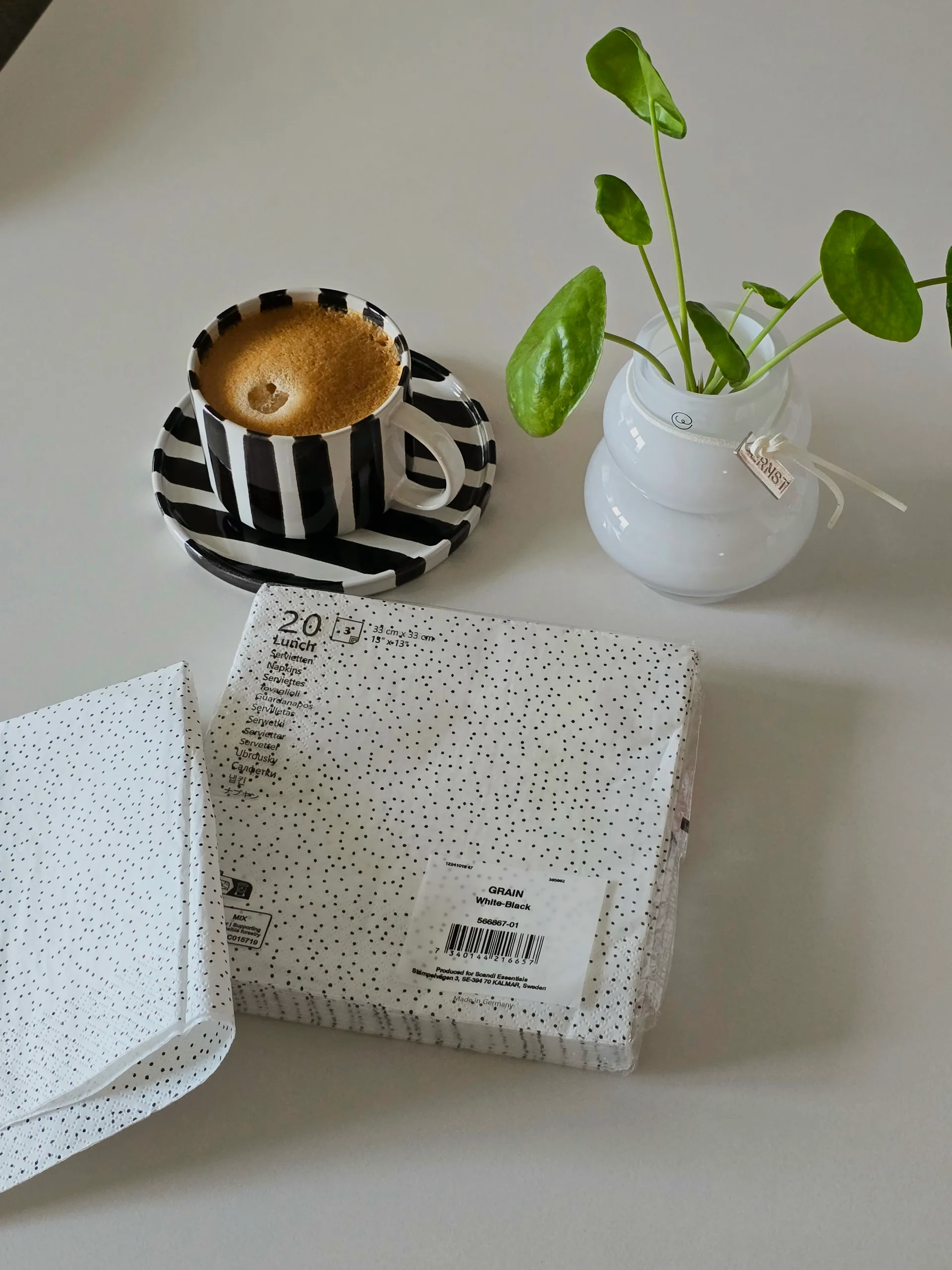 솔스티칸 냅킨 33x33 cm 20개 세트, white-black Scandi Essentials | 스칸디 에센셜
