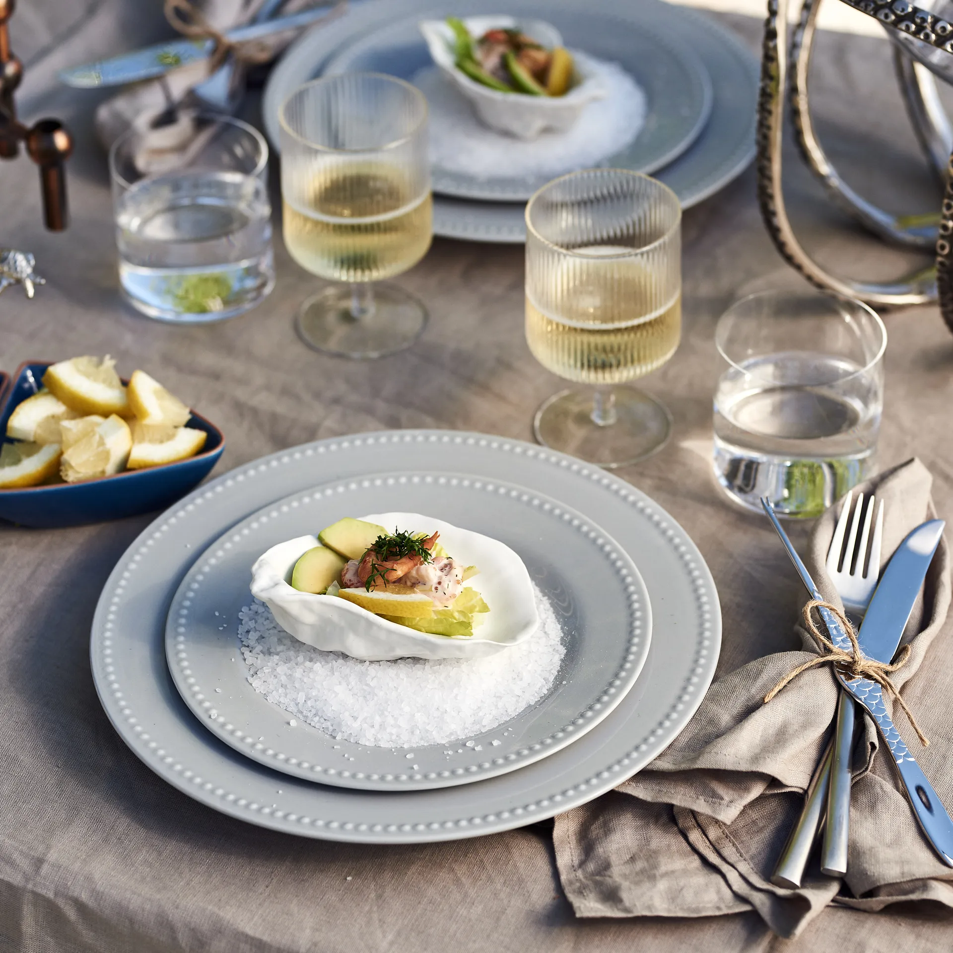 닷츠 접시 28 cm 4개 세트, Grey Scandi Living | 스칸디리빙