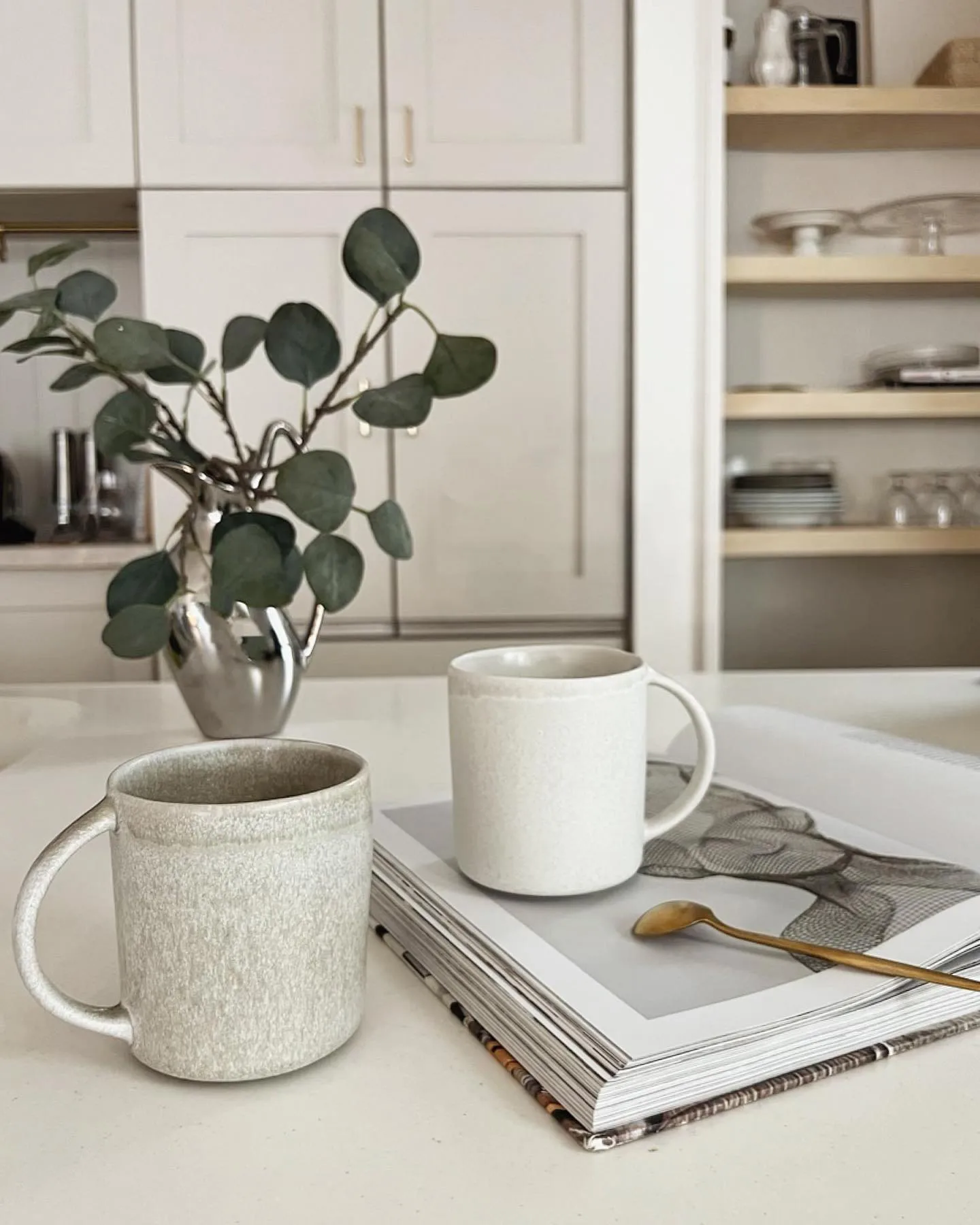 샌즈브로 머그 30 cl 6개 세트 - 라이트 그레이 Scandi Living | 스칸디리빙