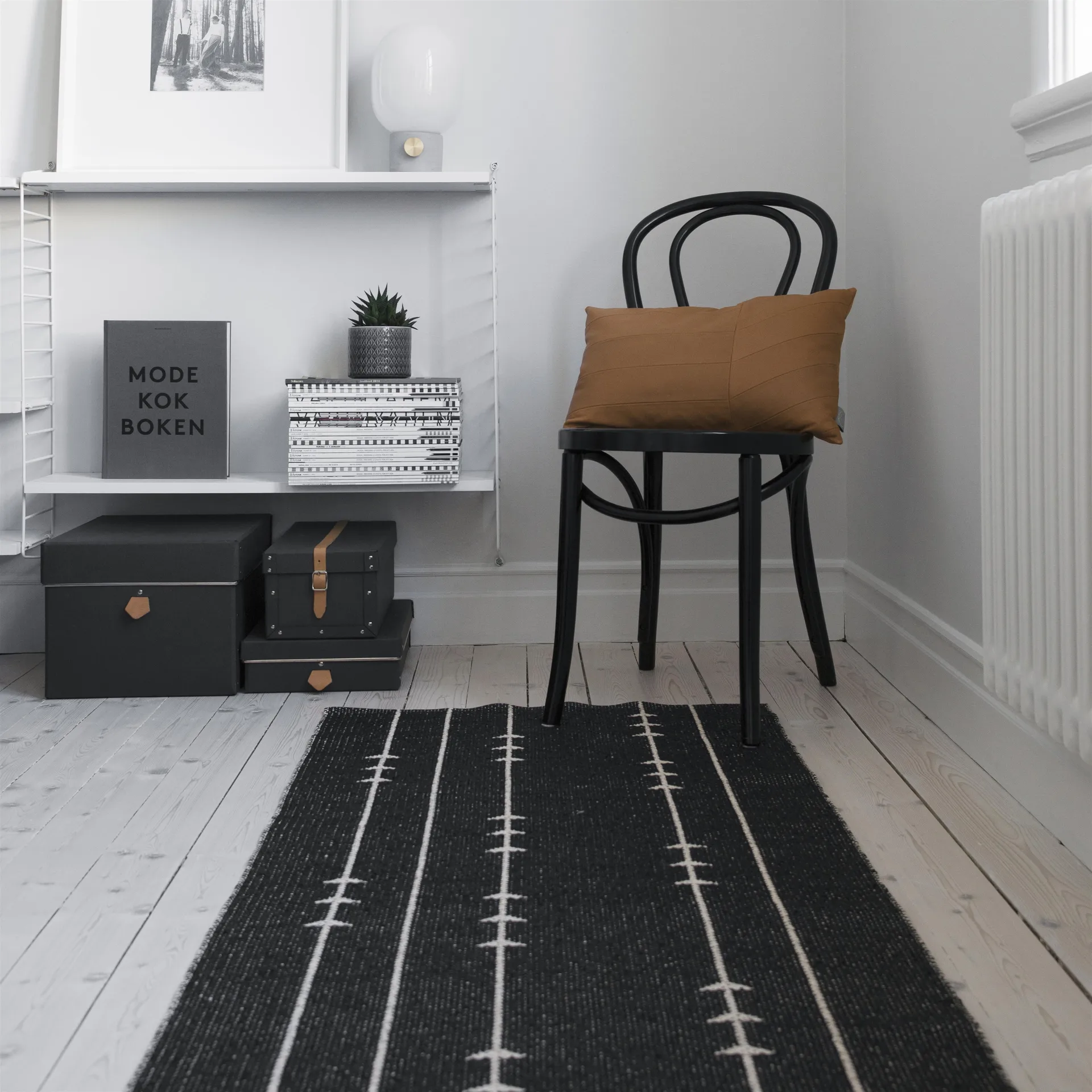 퍼 PVC 러그 누드 블랙, 70x150 cm Scandi Living | 스칸디리빙