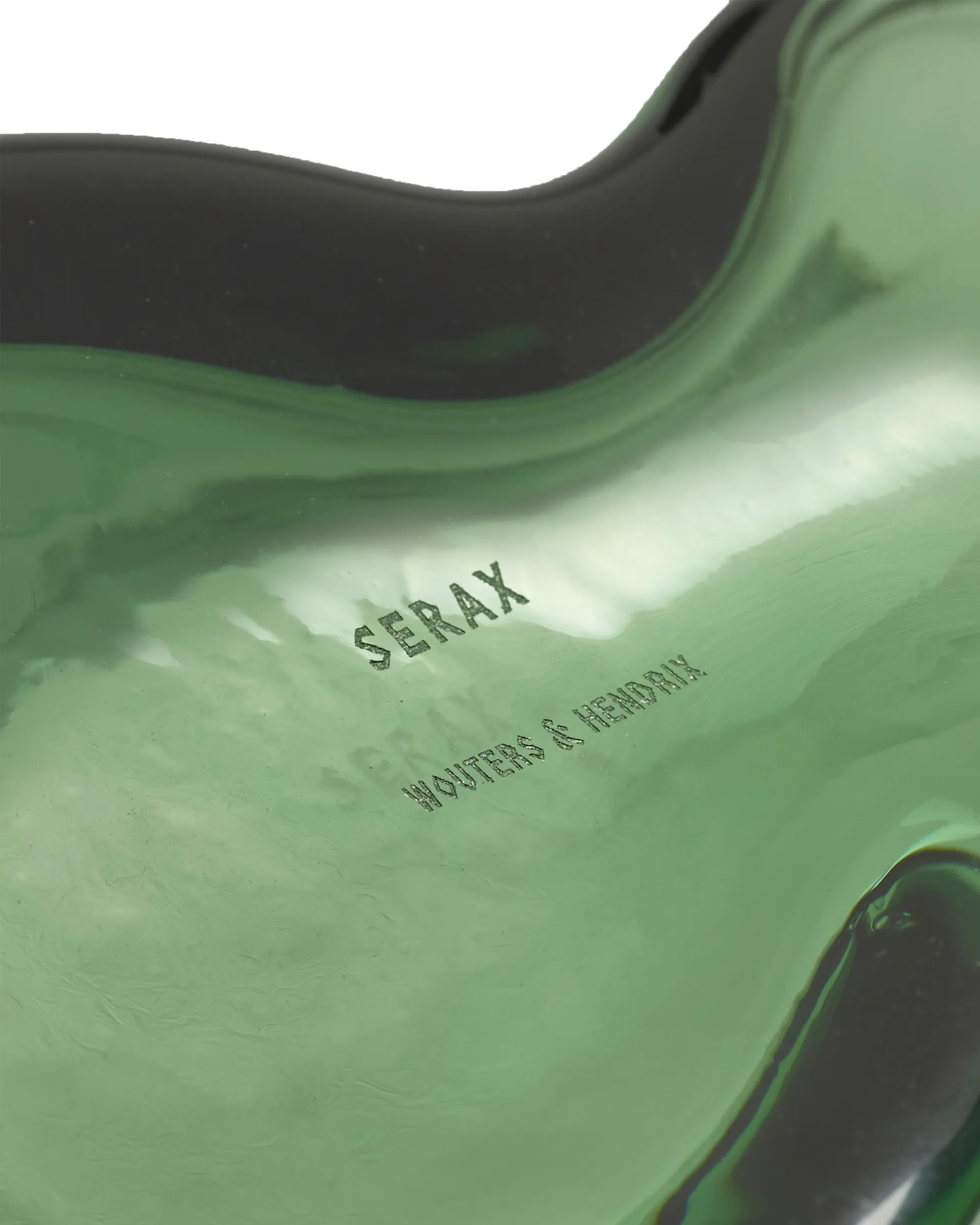 레 오브제 무르베르상 카라페 0.95 L, Emerald green Serax | 세락스