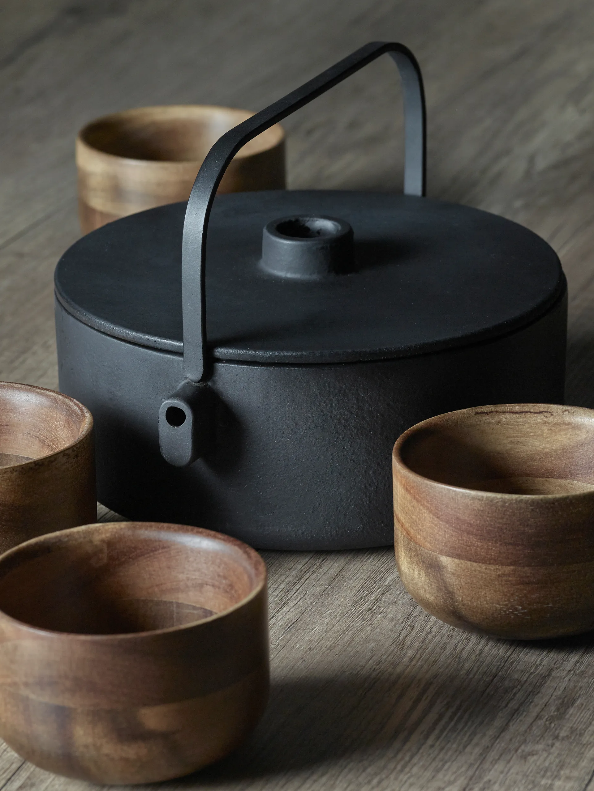 콜라쥬 티팟 주철 1.2 l, Black Serax | 세락스