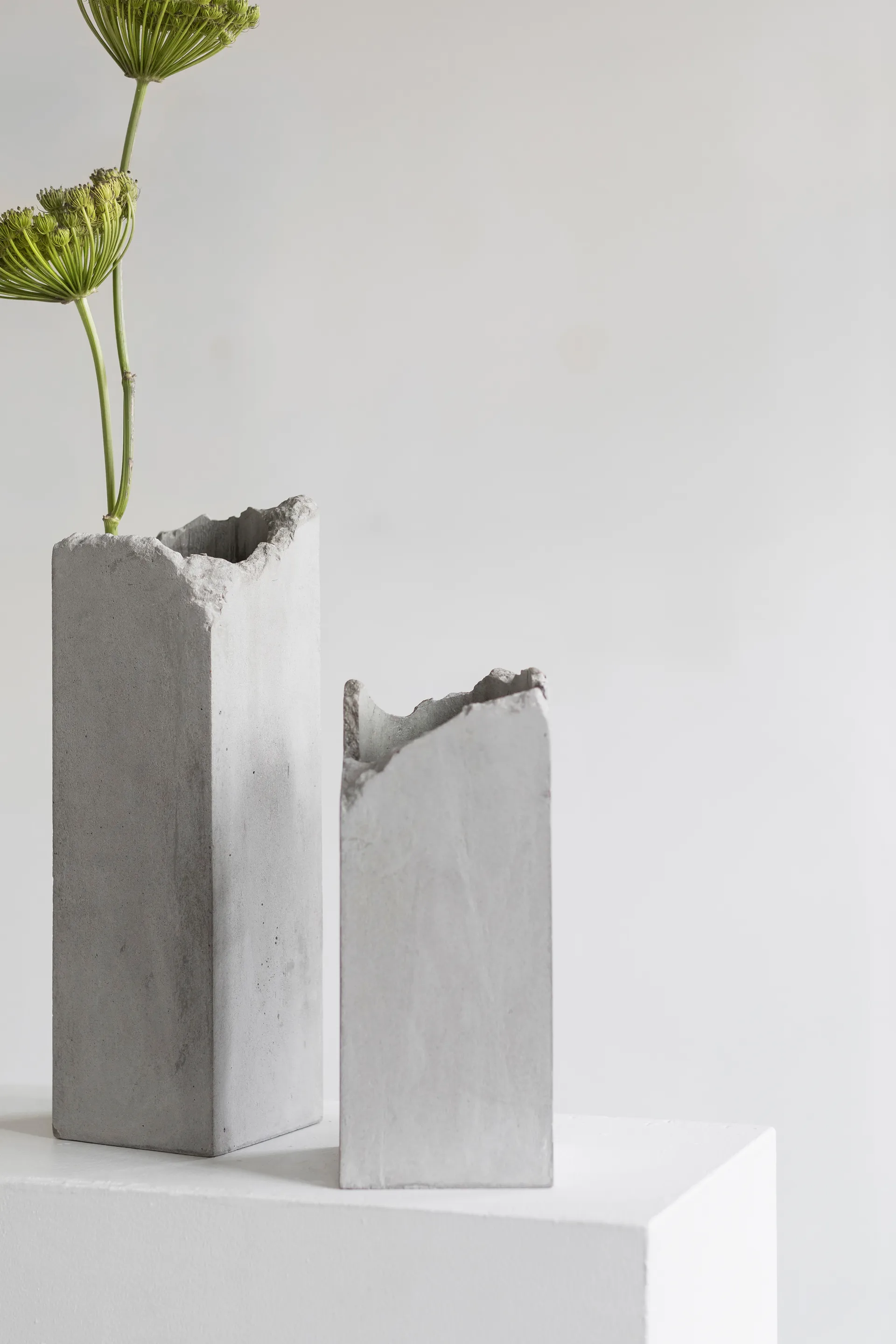 Broquaine 화병 S 28 cm, Grey Serax | 세락스
