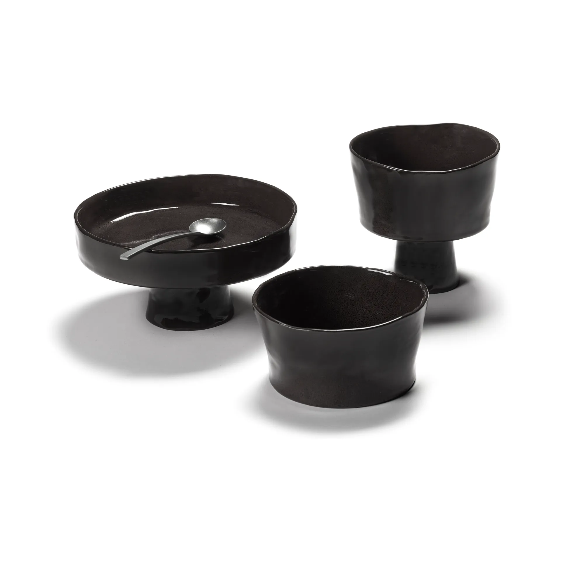 La Mère 딥 플레이트 온 풋 L 25 cm, Ebony Serax | 세락스