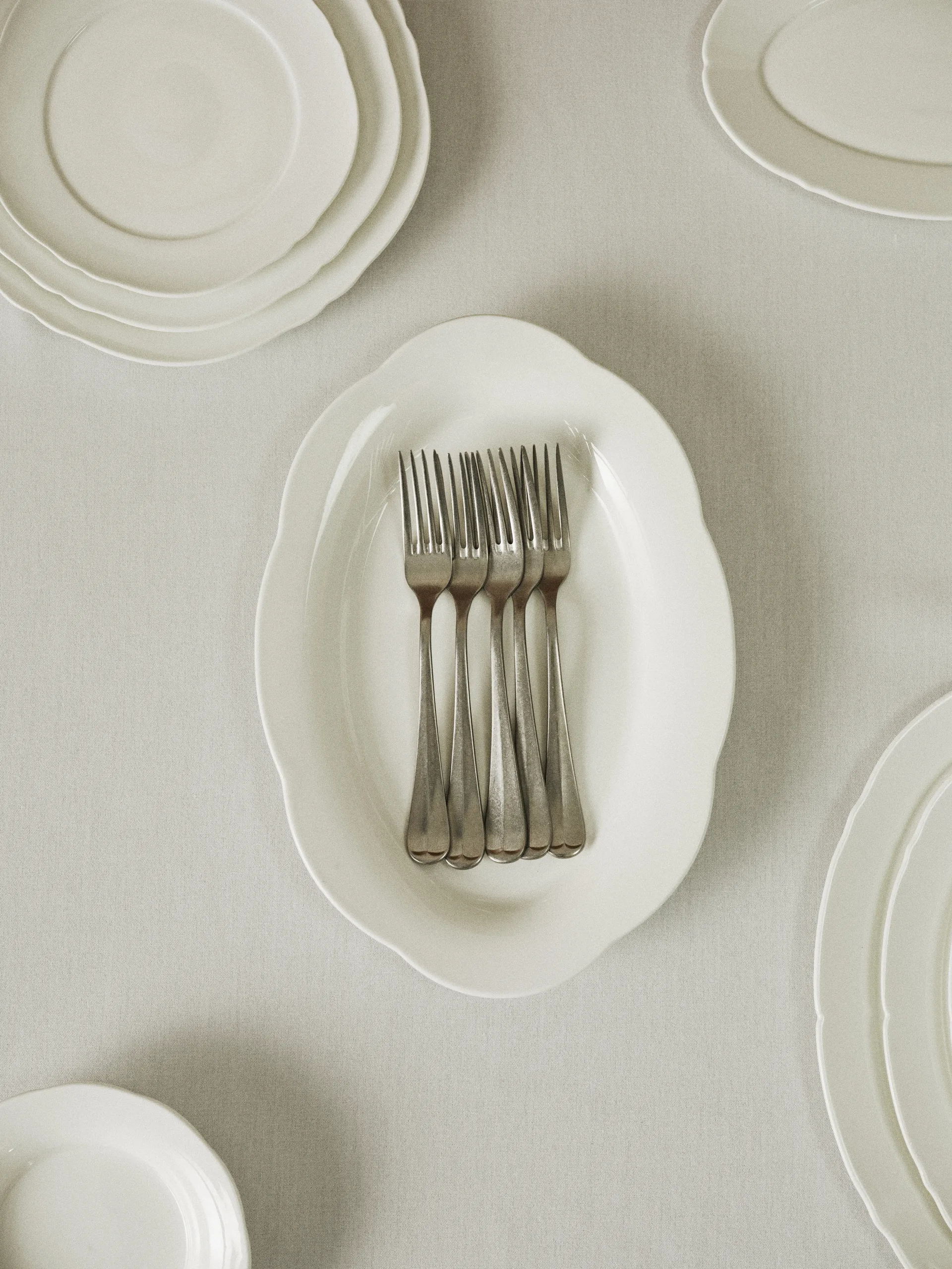 실루엣 오벌 딥 플레이트 M 15x24.5 cm 2팩, White Serax | 세락스