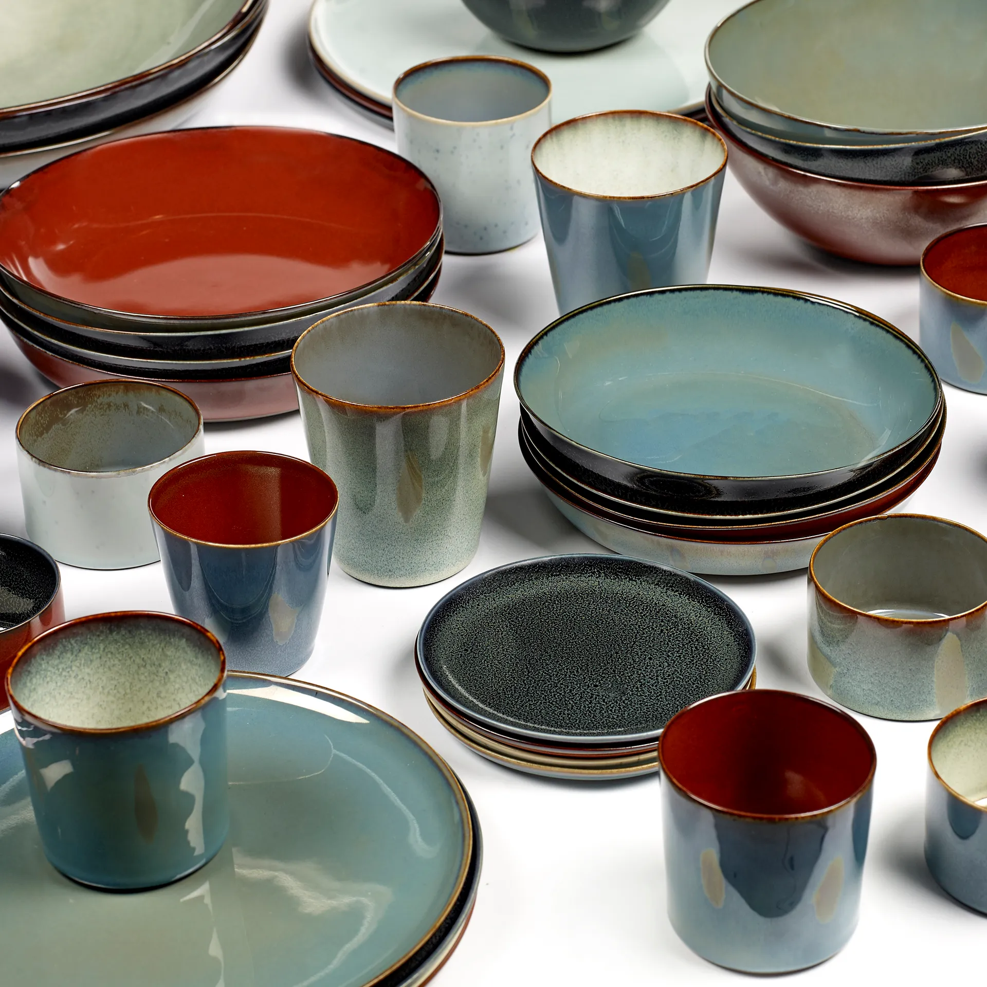 Terres de Rêves 스몰 접시 22 cm, smokey blue Serax | 세락스