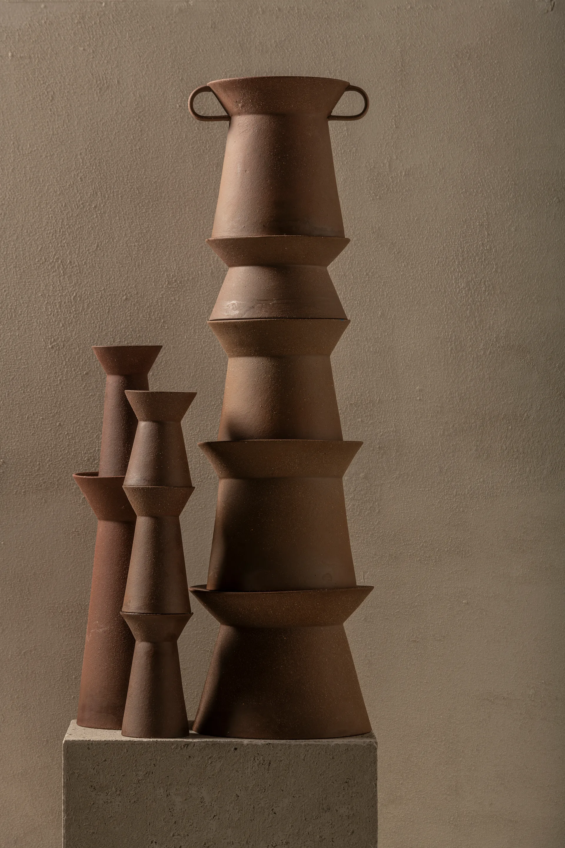 Urban 03 화병 S 18,5 cm, Red-brown Serax | 세락스