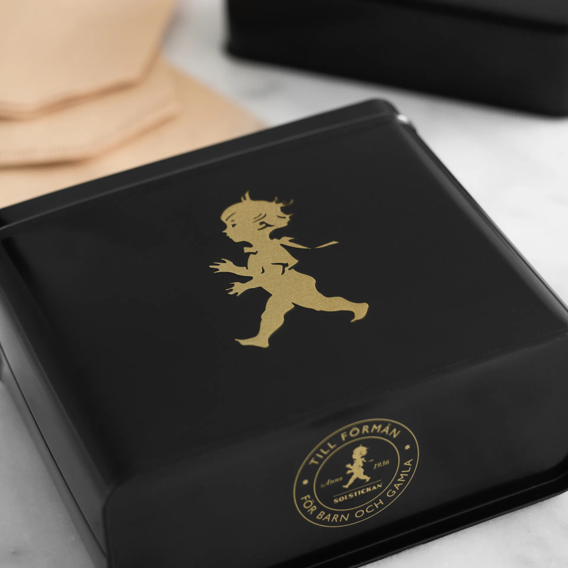 솔스티칸 커피 필터 병 15.4x17 cm, Black-gold Solstickan Design | 솔스티칸 디자인