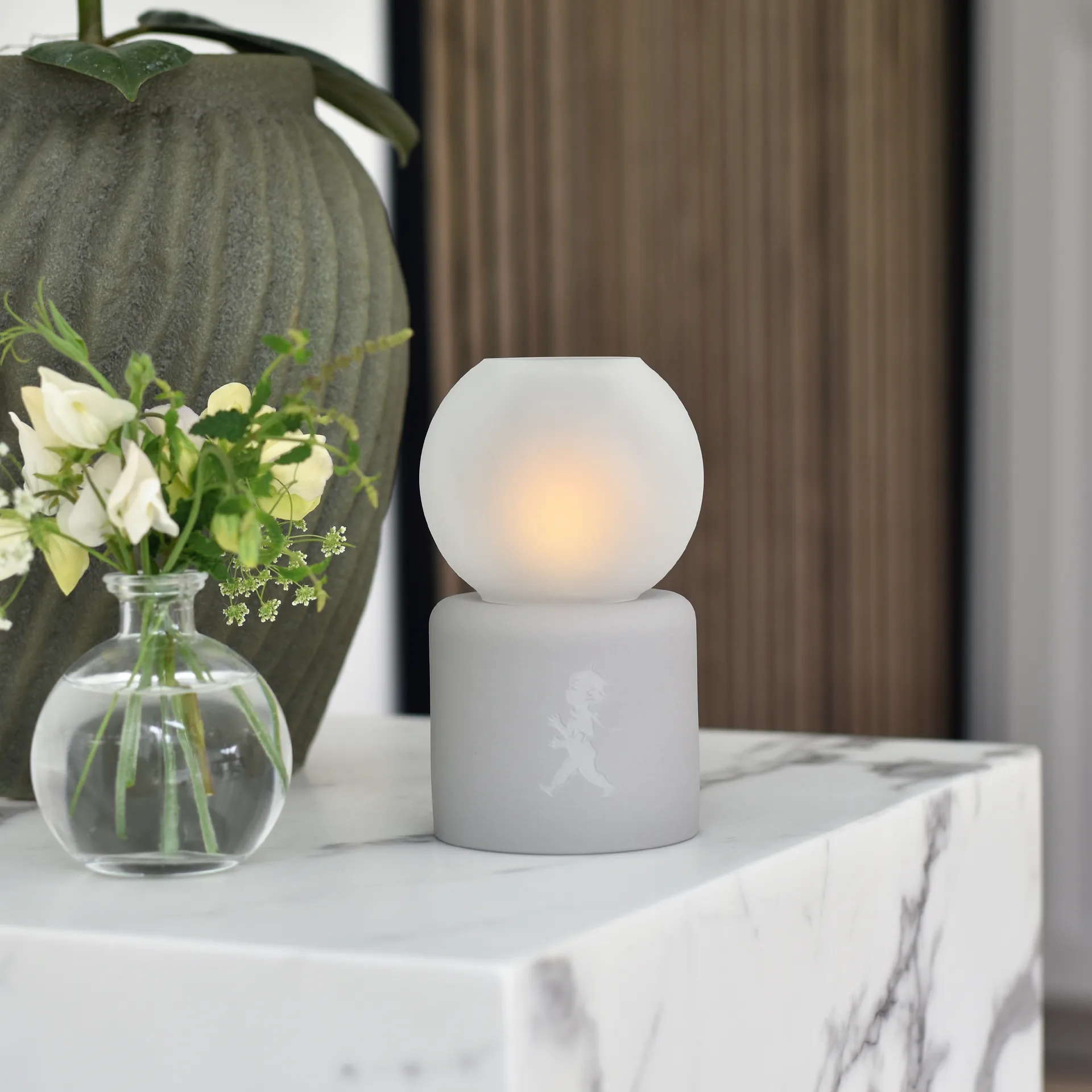 글로브 티라이트 홀더 Ø9.5x17 cm, Light grey Solstickan Design | 솔스티칸 디자인