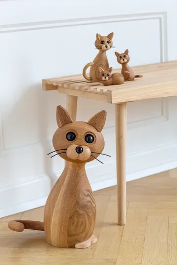 럭키 캣 나무 데코레이션 42 cm - Oak-maple - Spring Copenhagen | 스프링 코펜하겐