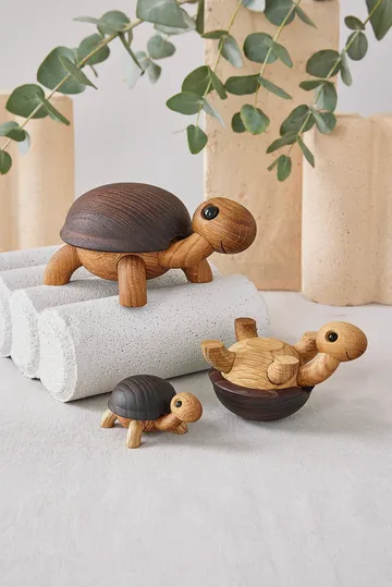 스포티 베이비 터틀 나무 데코레이션 6.5 cm - Oak - Spring Copenhagen | 스프링 코펜하겐