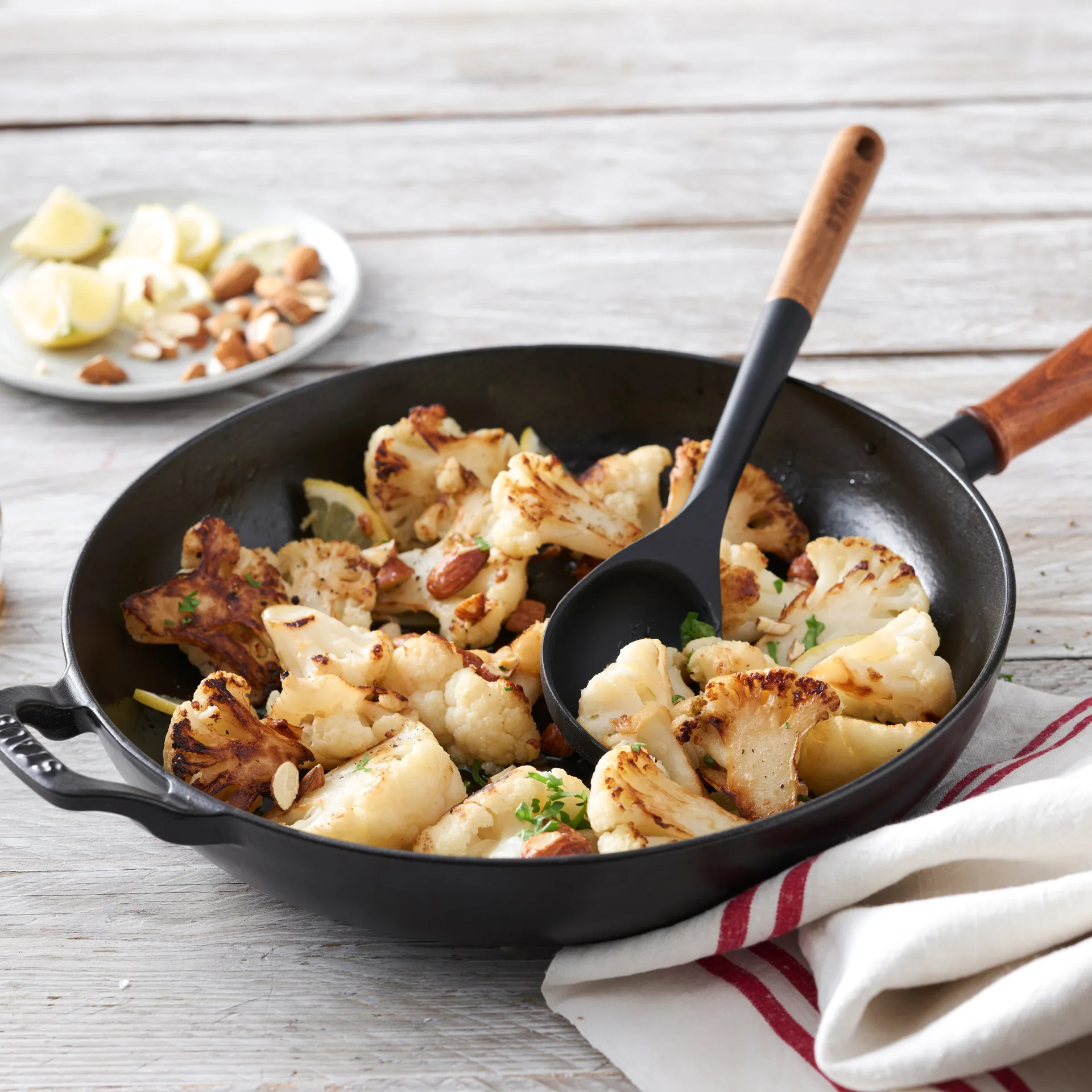 빈티지 우드 프라이팬 Ø28 cm, Black STAUB | 스타우브