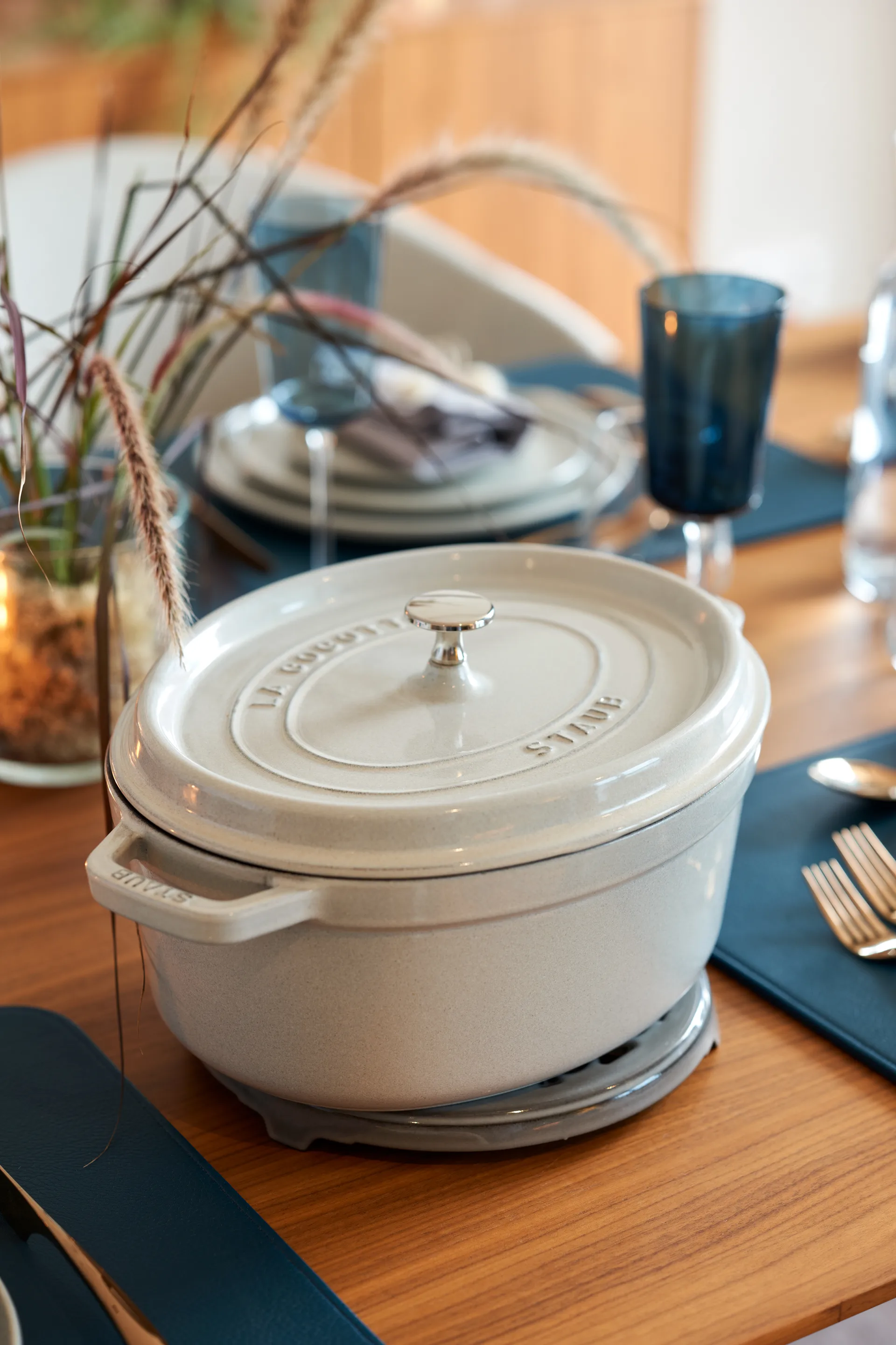 꼬꼬떼 화이트 트러플 오벌, 31cm (5.5L) STAUB | 스타우브
