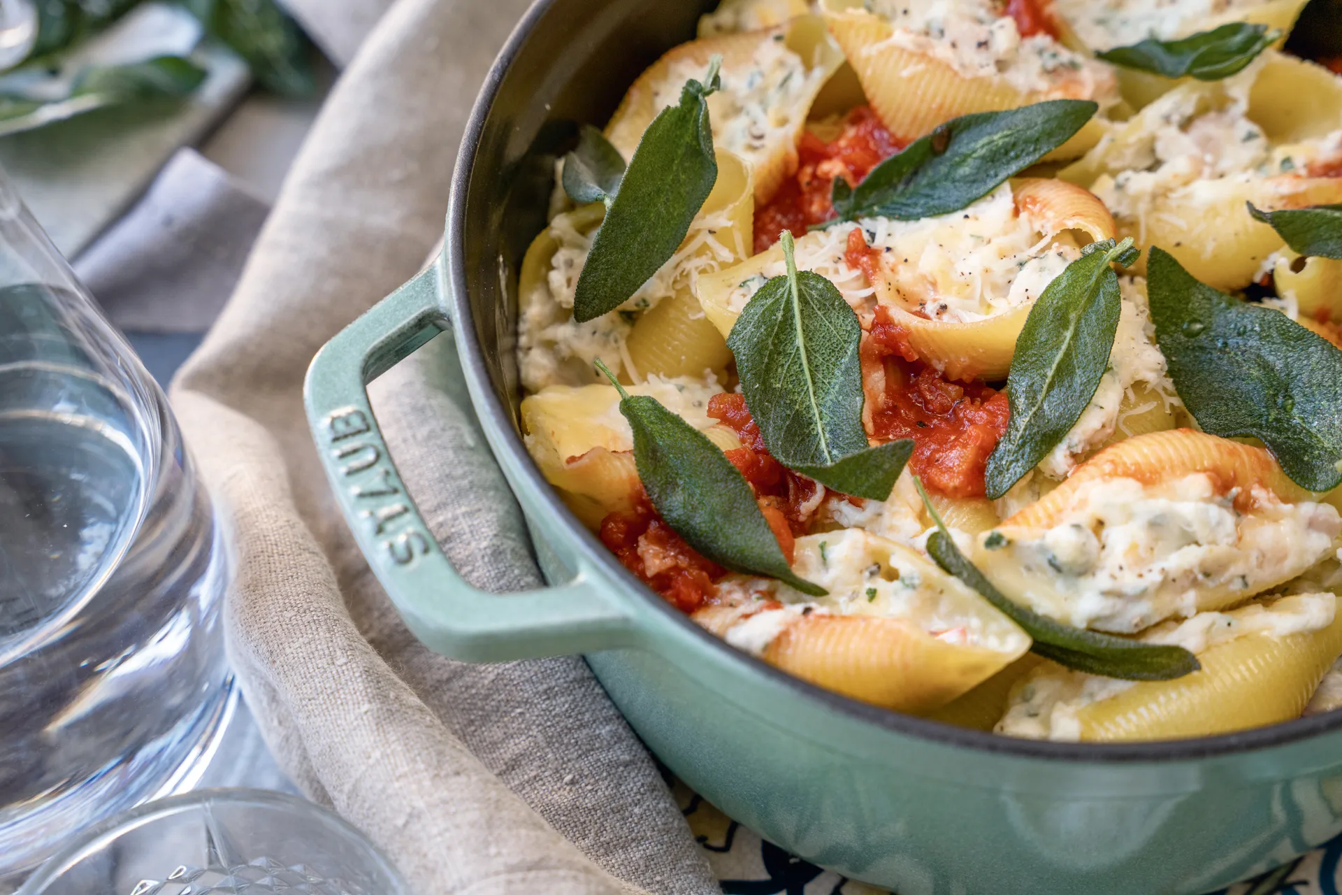 꼬꼬떼 원형 냄비 5.2 l, Salvia, 26cm STAUB | 스타우브