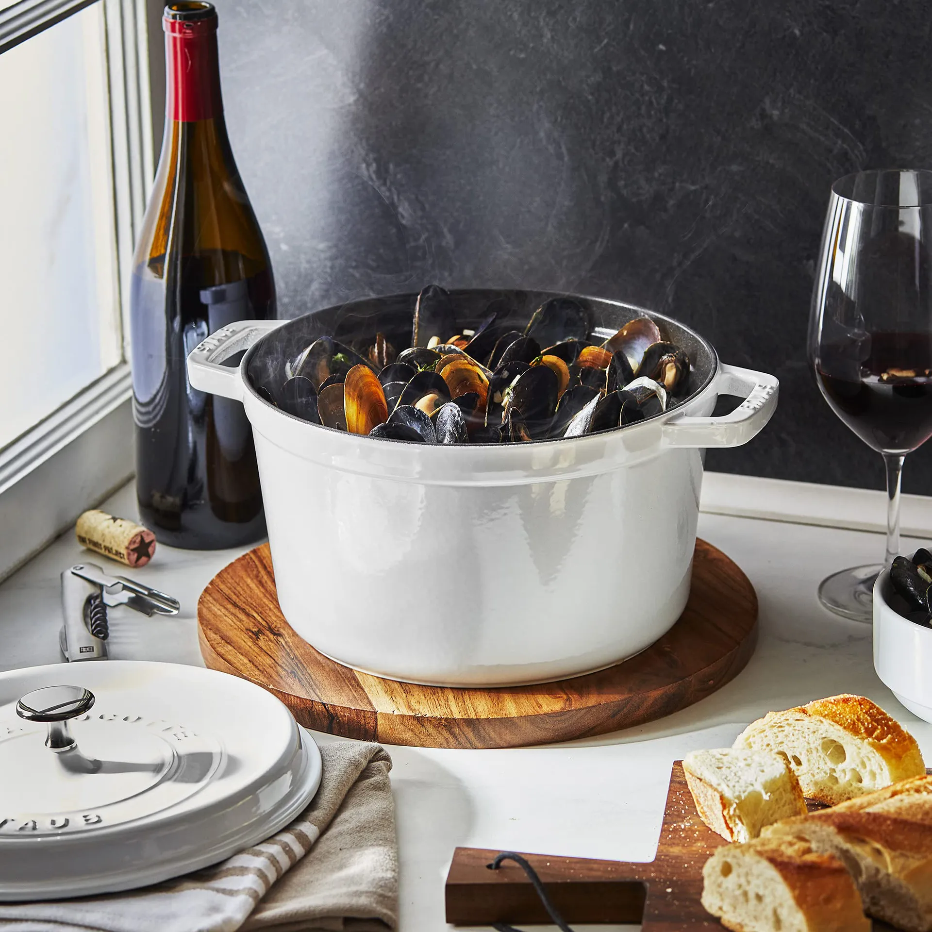 캐서롤 원형 하이(high) 접시 4.8 L, White Truffle STAUB | 스타우브