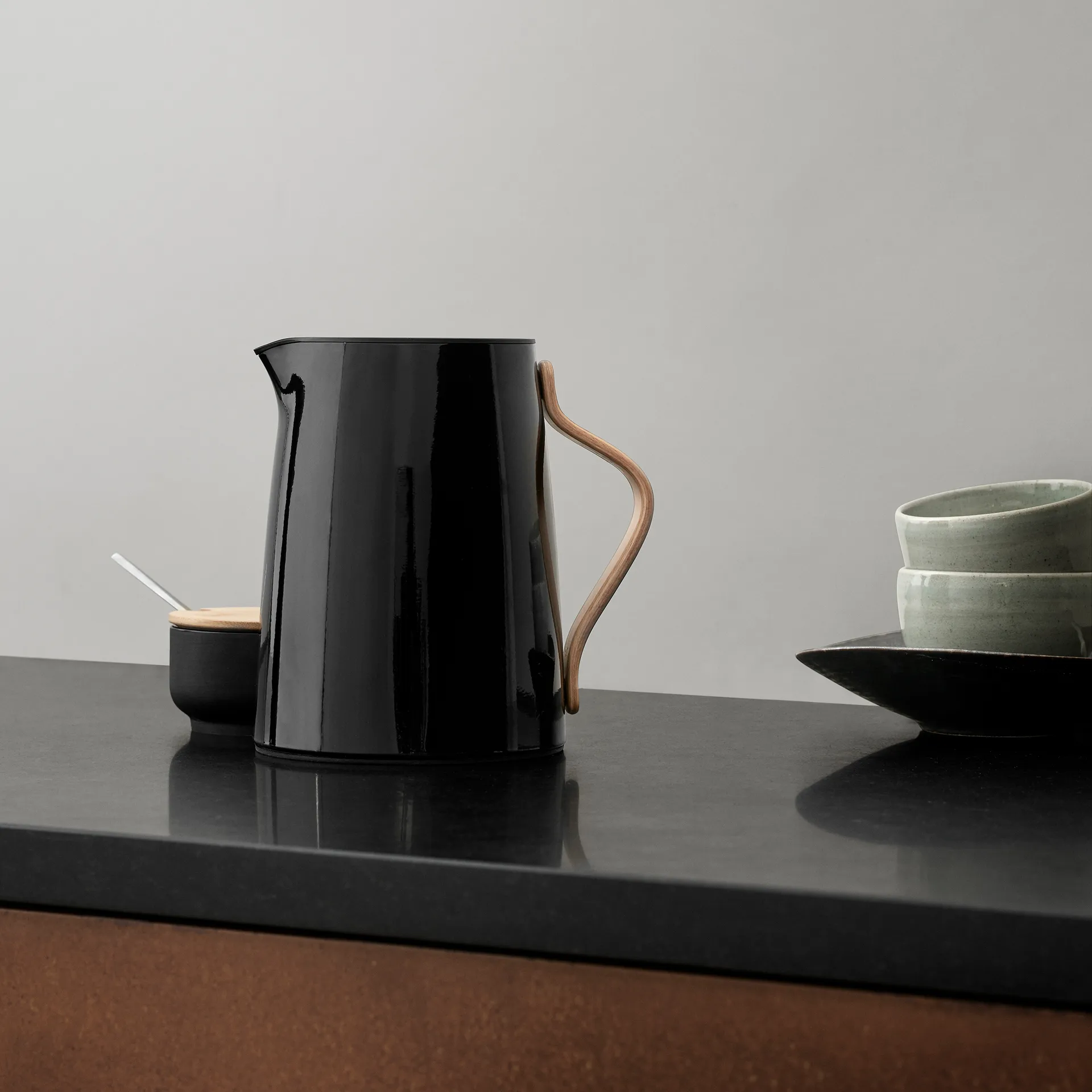 엠마 티 진공 저그, Black Stelton | 스텔톤