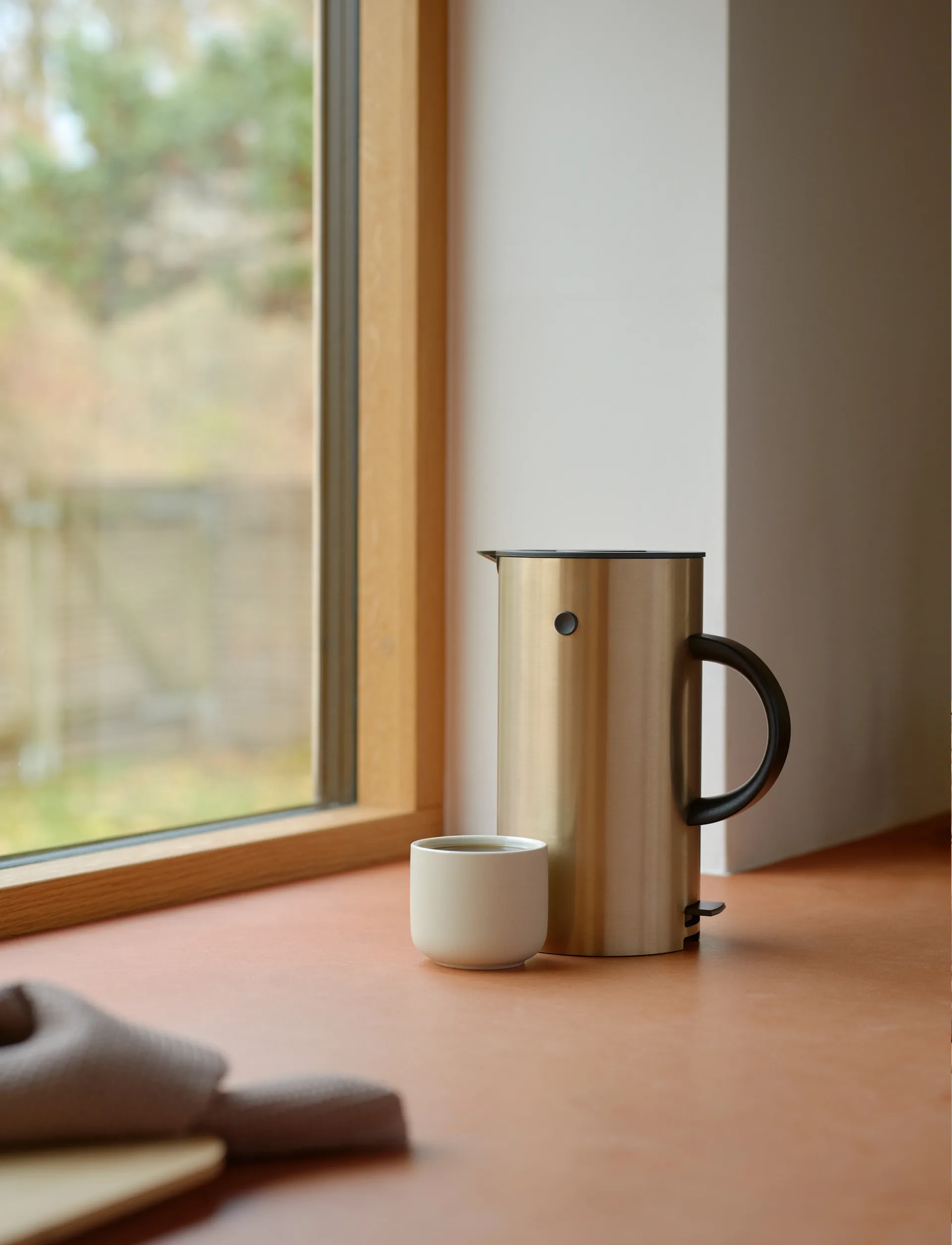 EM77 전기 주전자 (EU) 1.5 L, Brushed Brass Stelton | 스텔톤