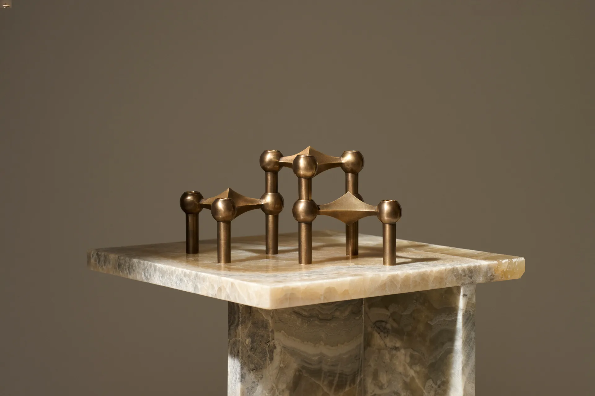 나겔 캔들 홀더, Bronzed brass STOFF Nagel