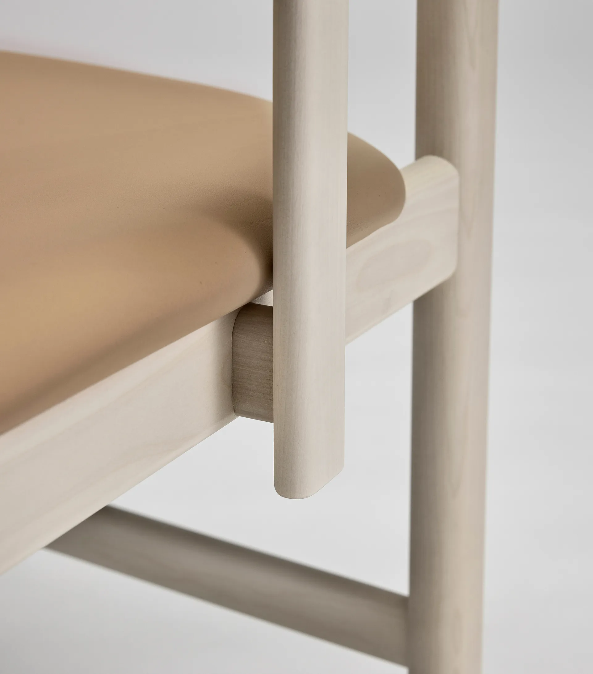 팔 암체어, Birch light matte lacquer-Elmosoft 22030 Stolab | 스톨랩