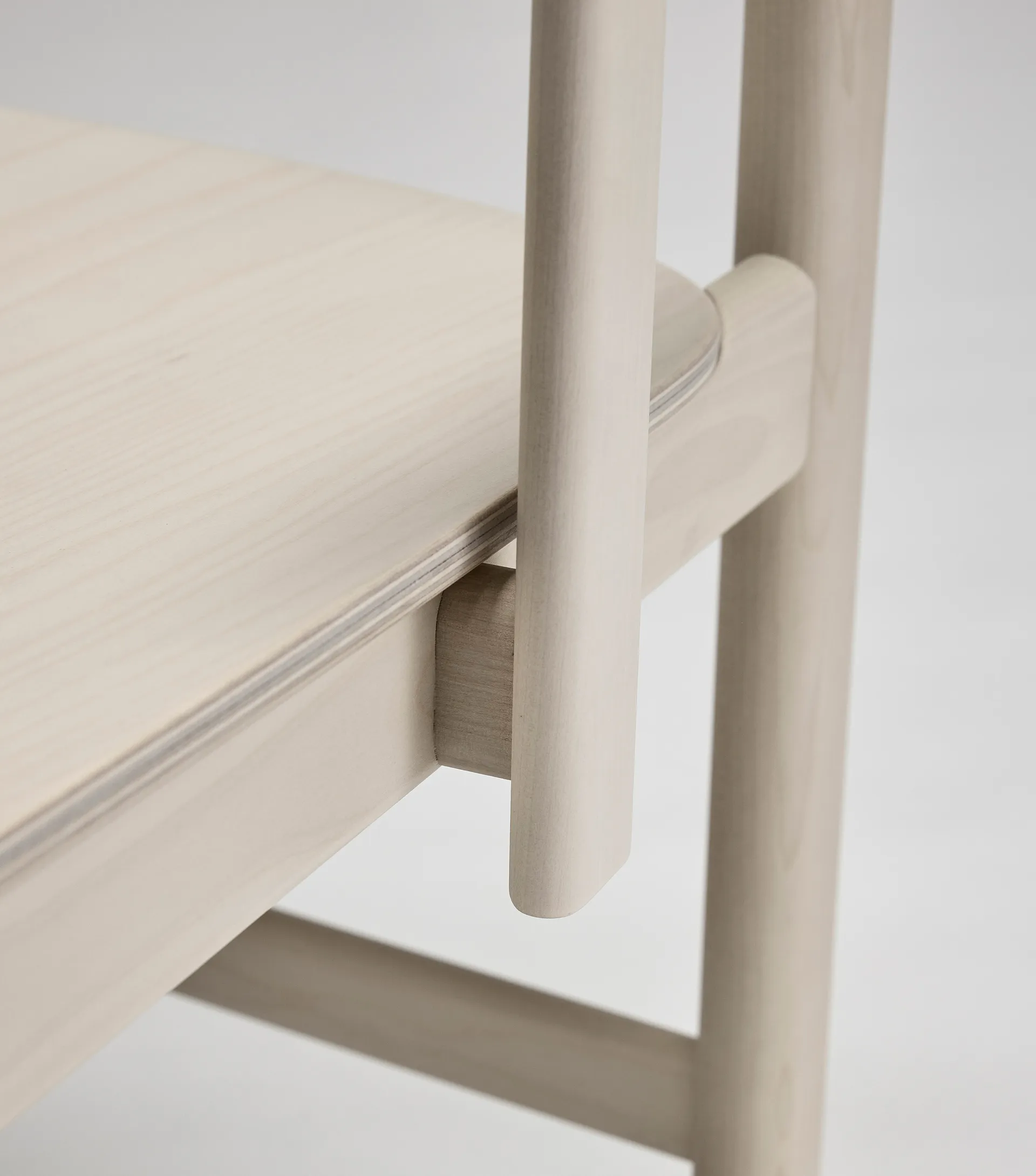 팔 암체어, Birch light matte lacquered Stolab | 스톨랩