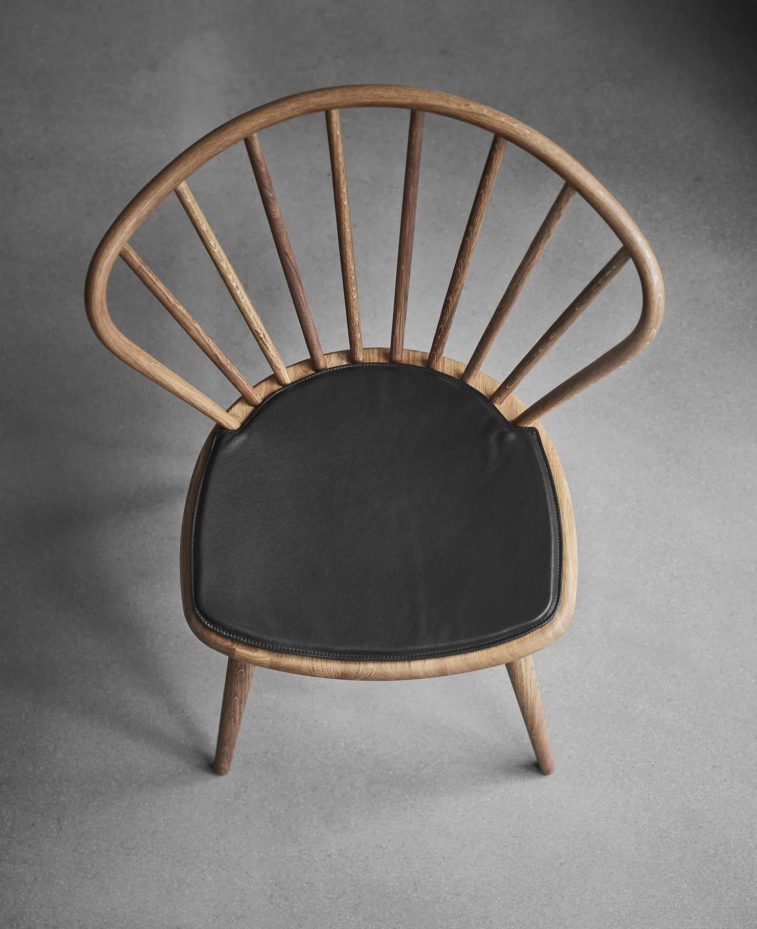 릴라 욀란드/미스 홀리 lässt her 쿠션, Black Stolab | 스톨랩