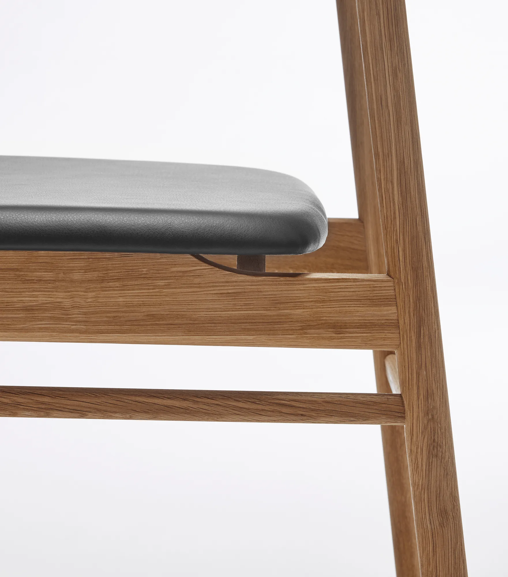 Prima Vista 체어 오일드 오크, Leather Elmosoft 99001 black Stolab | 스톨랩