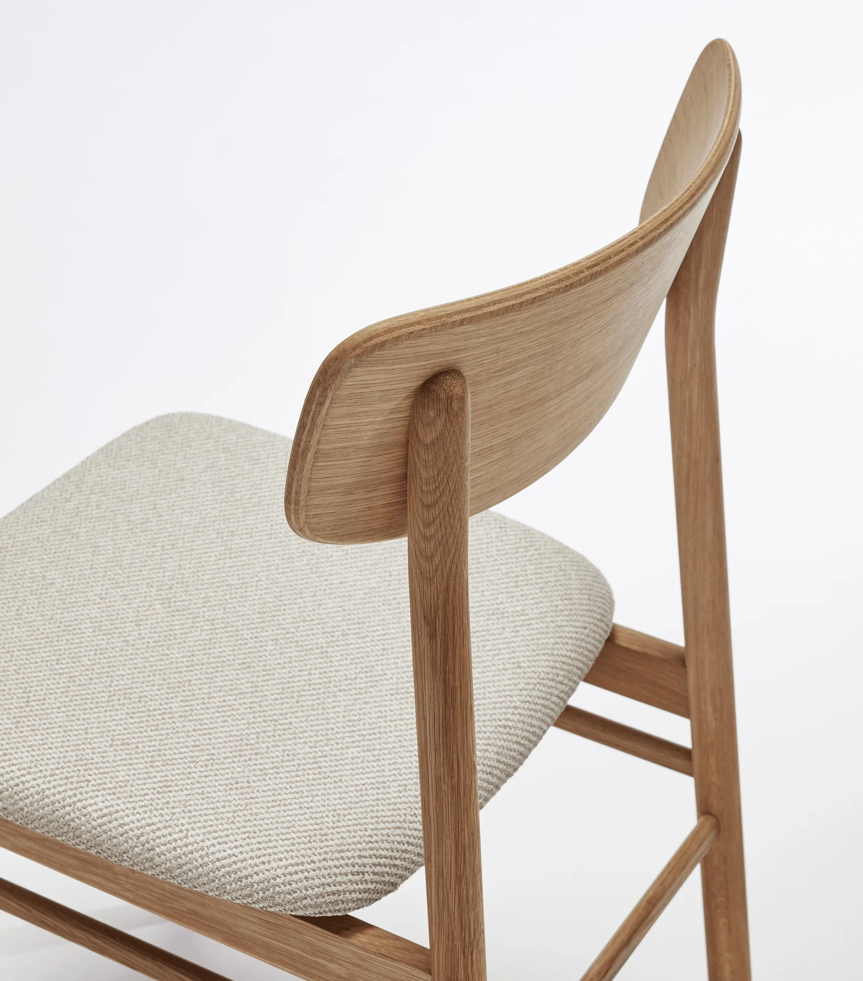 Prima Vista 체어 오일드 오크, Textile Atto Driftwood V3576/01 grey Stolab | 스톨랩