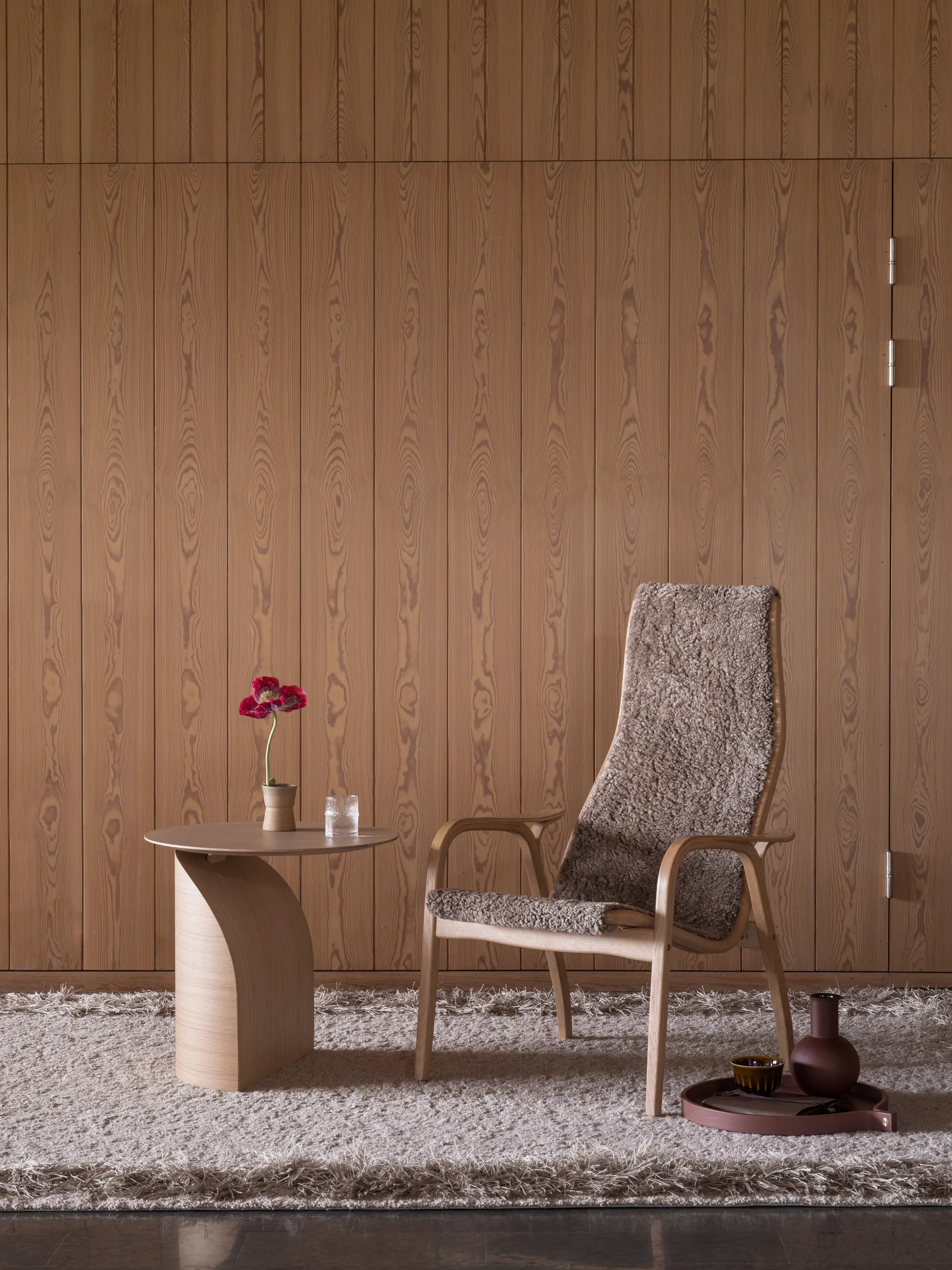 라미노 암체어 래커드 비치/양피, 문라이트-베이지 Swedese | 스웨데제