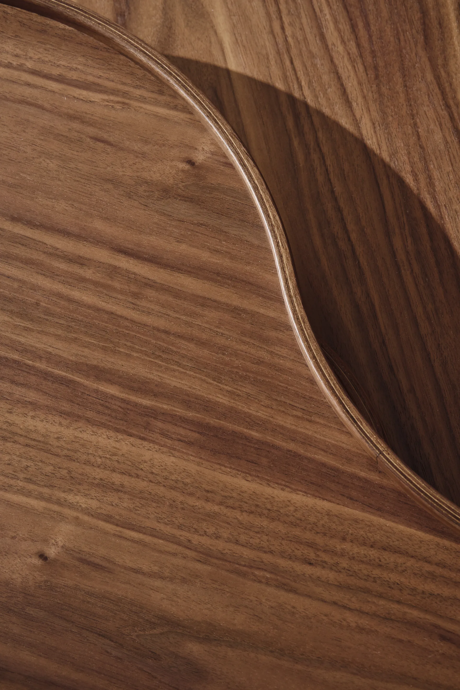 플라워 모노 테이블 스페셜 에디션 107x114 cm, H39 cm-lacquered walnut-chromed steel Swedese | 스웨데제