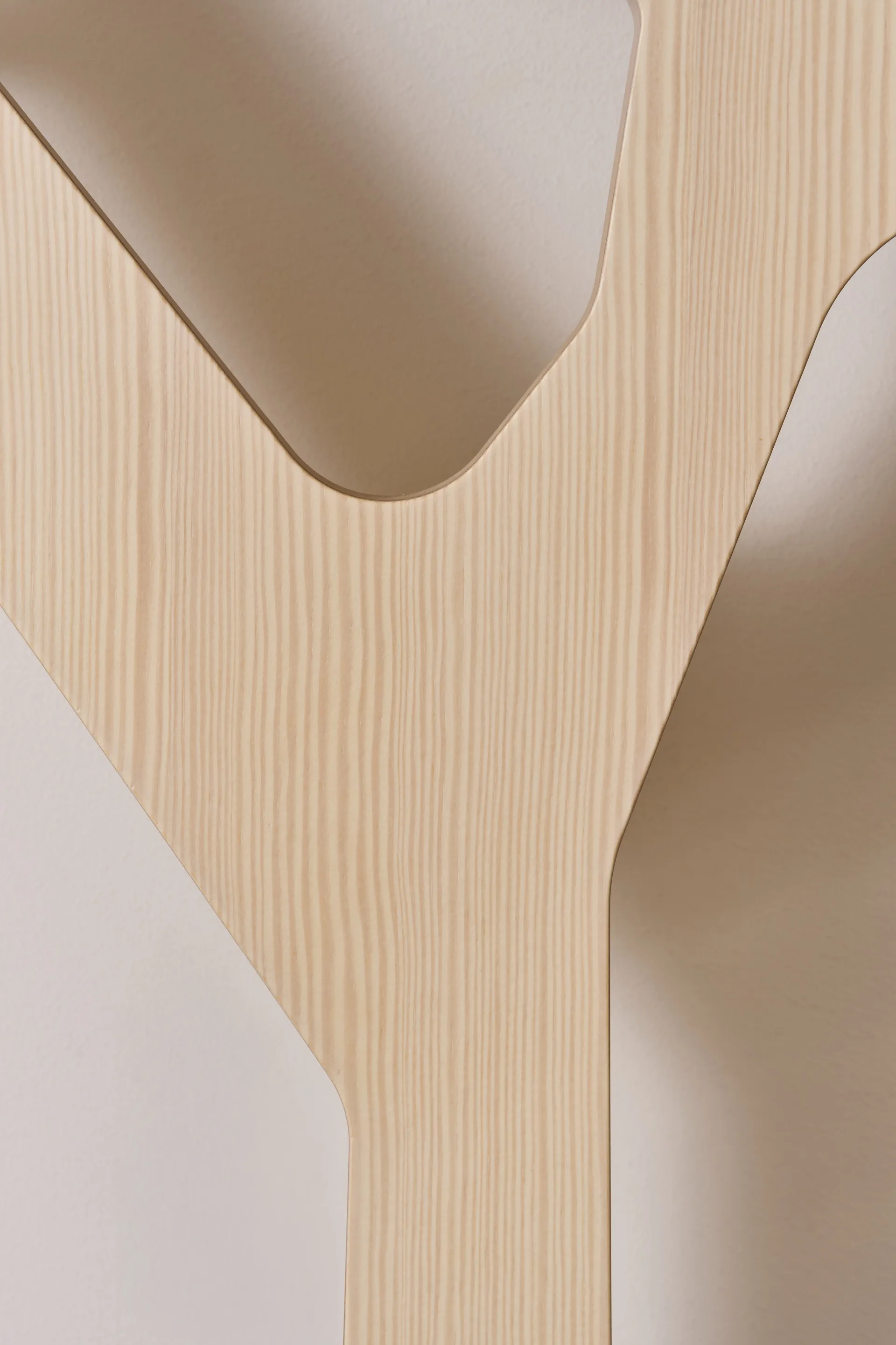 트리 월 벽걸이형 코트 랙 스페셜 에디션 194 cm, White pigmented pine Swedese | 스웨데제