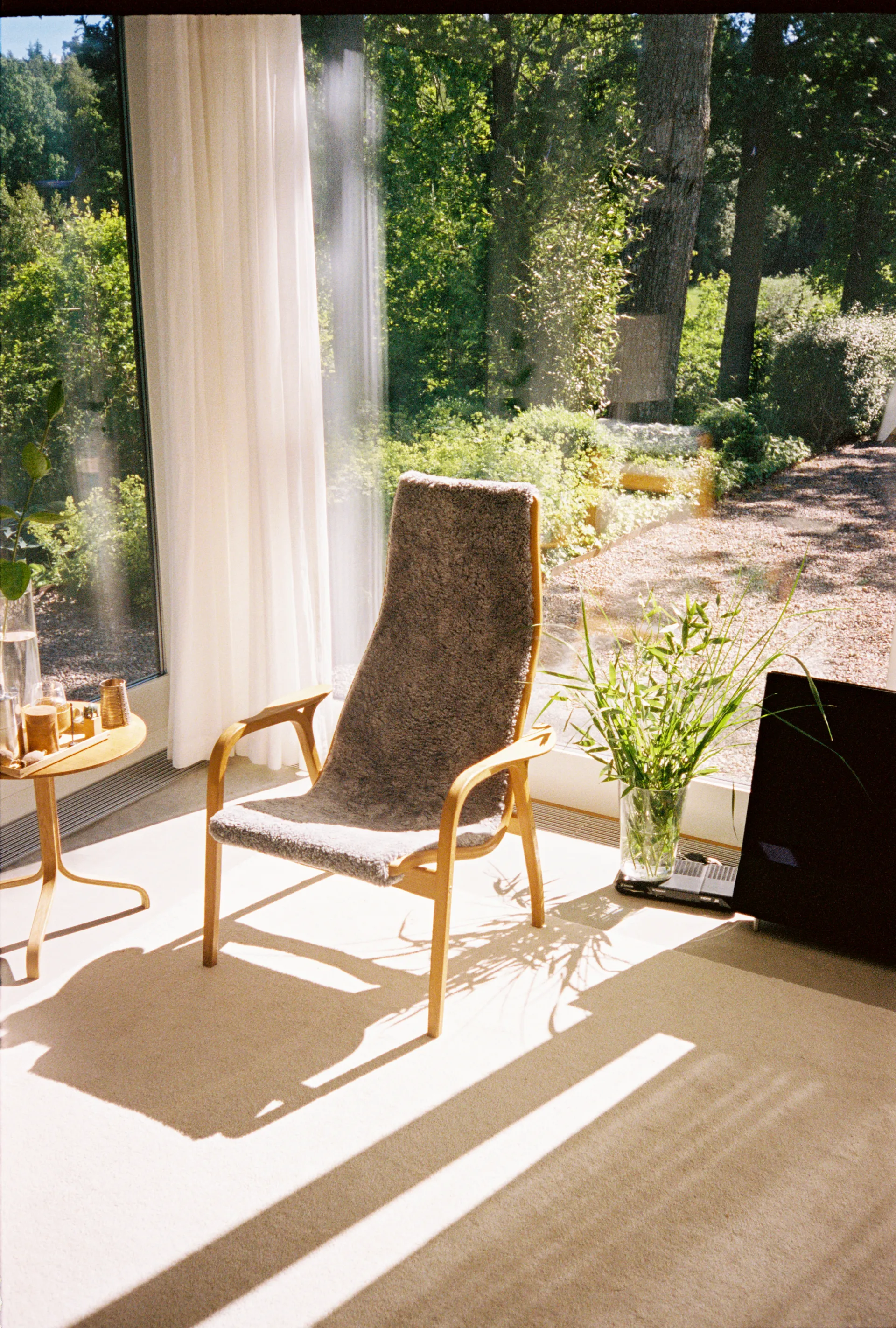 라미노 암체어 오일드 오크/양피, 스칸디나비아 그레이 Swedese | 스웨데제