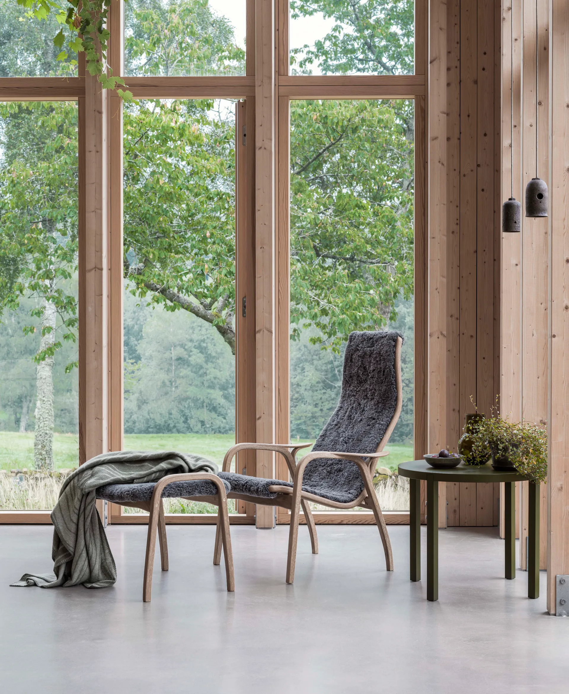 라미노 암체어 & 오토만 오일드 오크/양피, 스칸디나비아 그레이   Swedese | 스웨데제