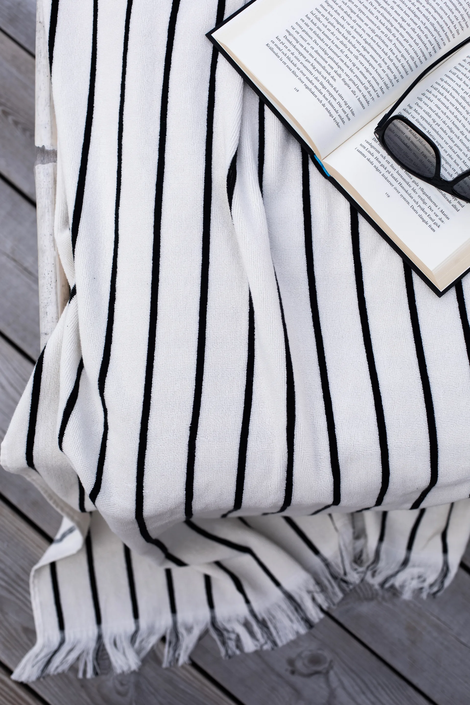 주노 목욕 타올 100x180 cm, Black Tell Me More | 텔미모어