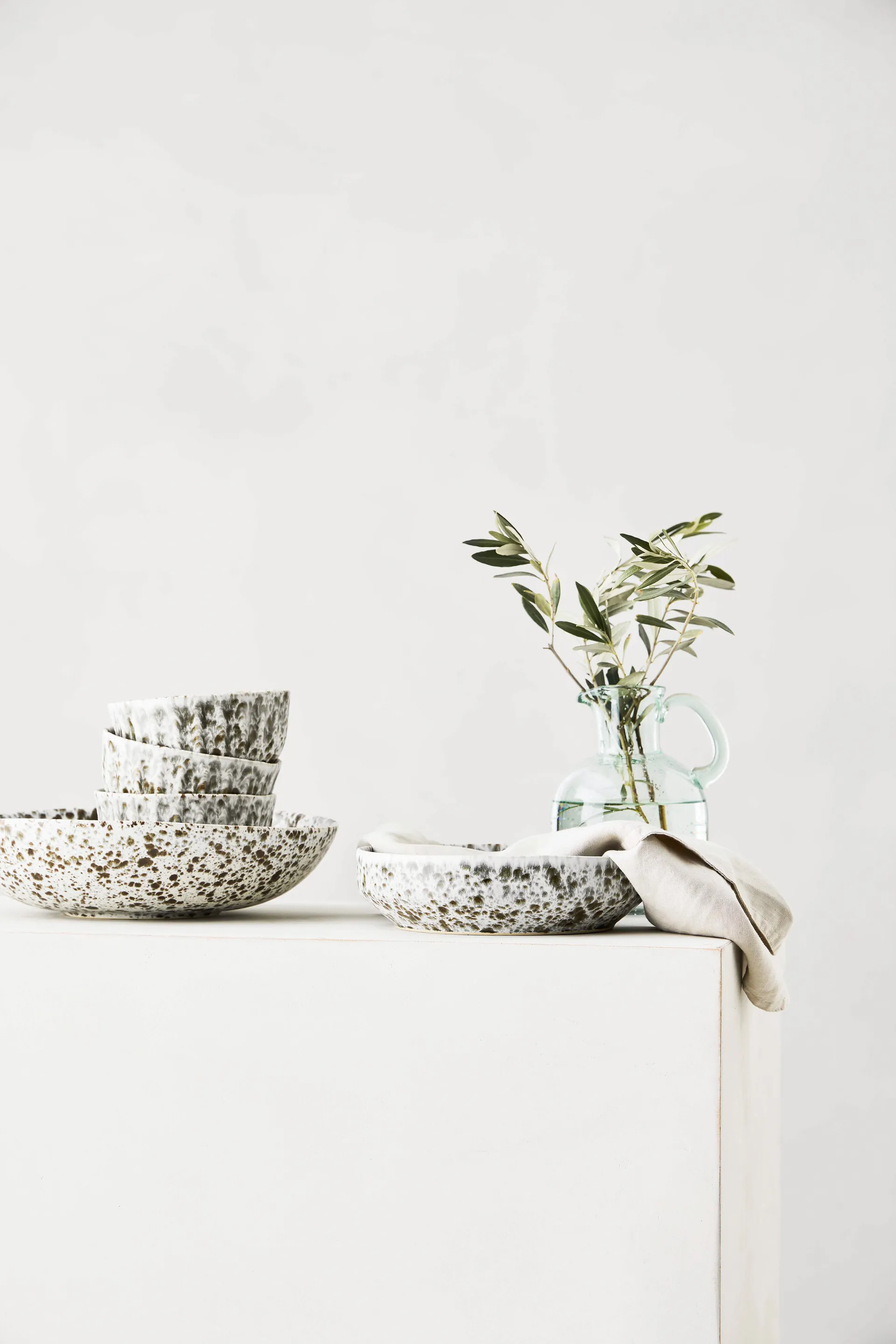 리볼리 서빙 보울 Ø22.5 cm, Green splatter Tell Me More | 텔미모어