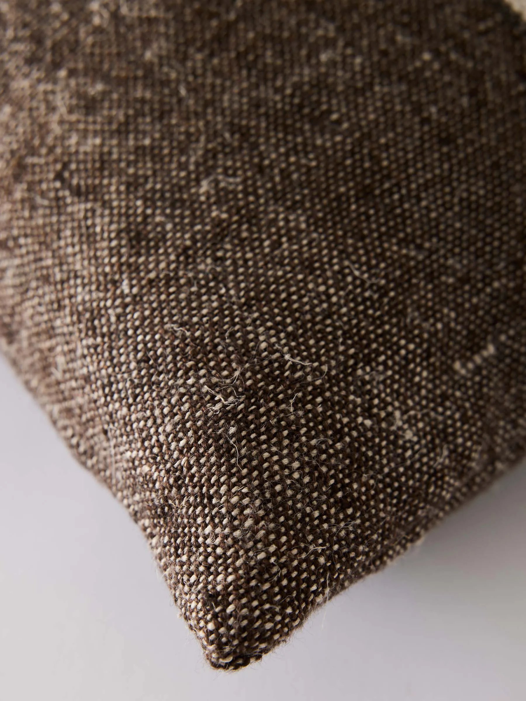 아드리안 쿠션 커버 40x60 cm, Brown Tell Me More | 텔미모어