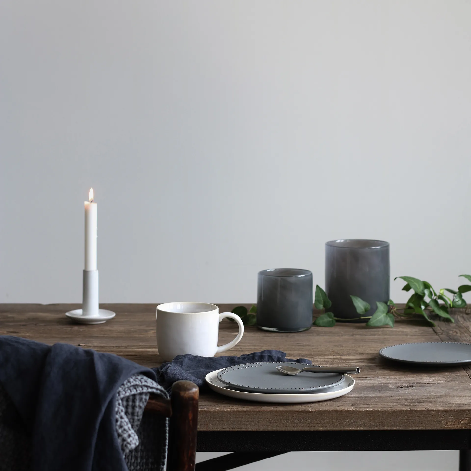 리릭 캔들홀더 M, Dark grey Tell Me More | 텔미모어