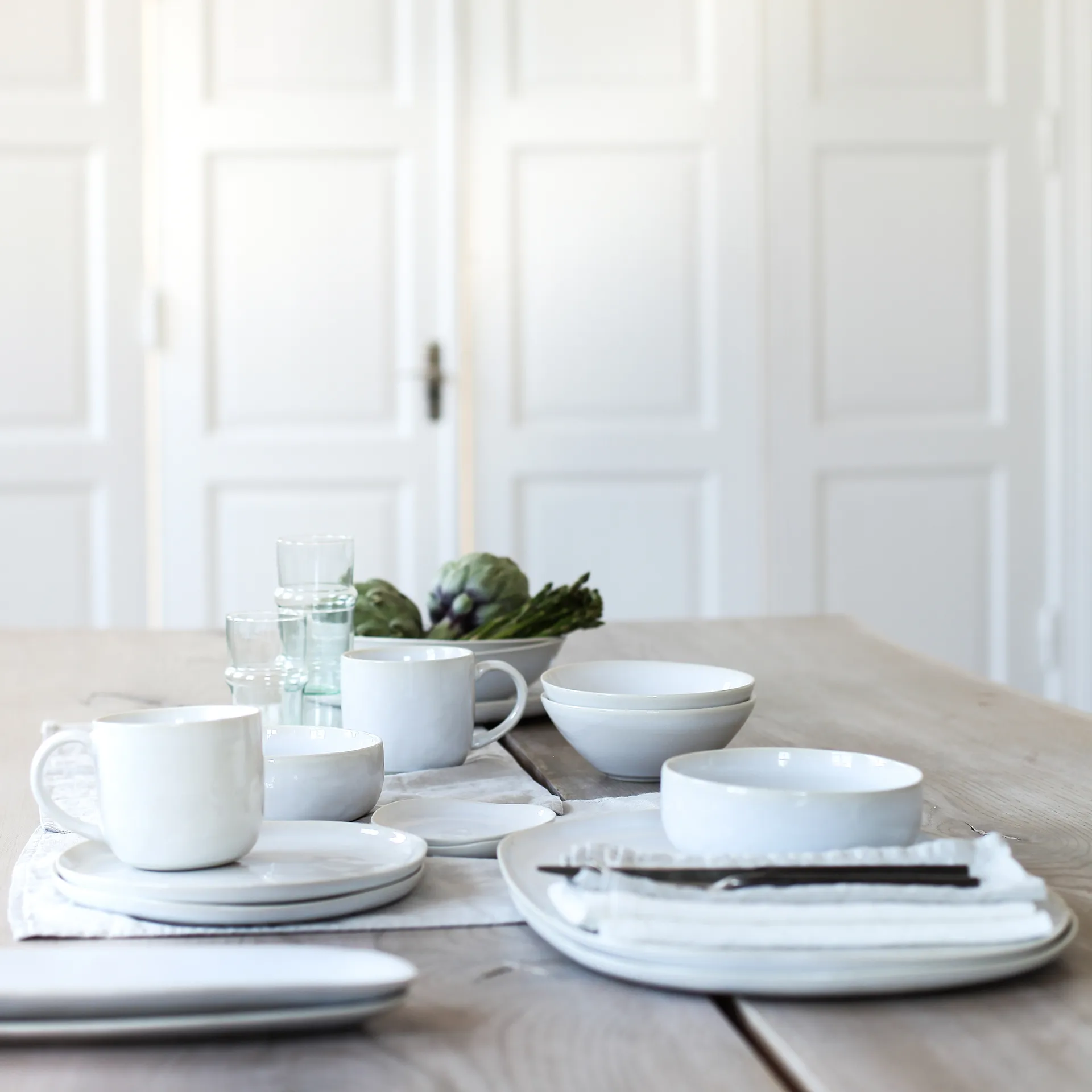 빈스 보울 M, White Tell Me More | 텔미모어