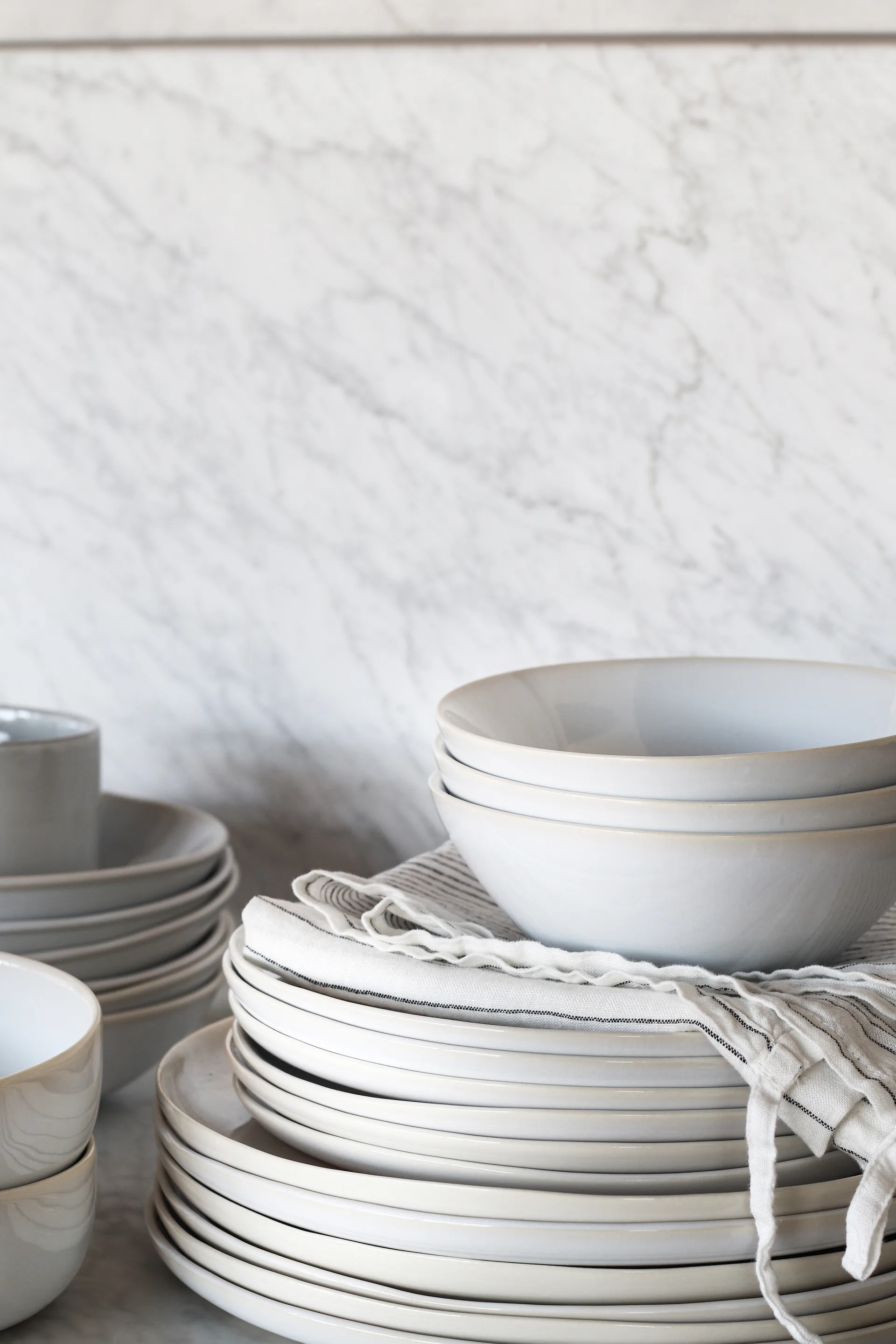 빈스 보울 M, White Tell Me More | 텔미모어