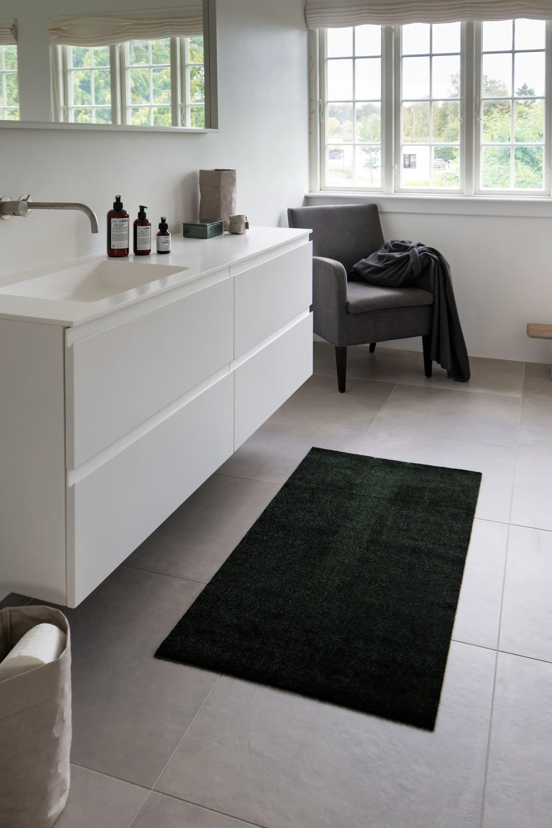 유니컬러 복도 러그, Black. 67x120 cm tica copenhagen | 티카 코펜하겐