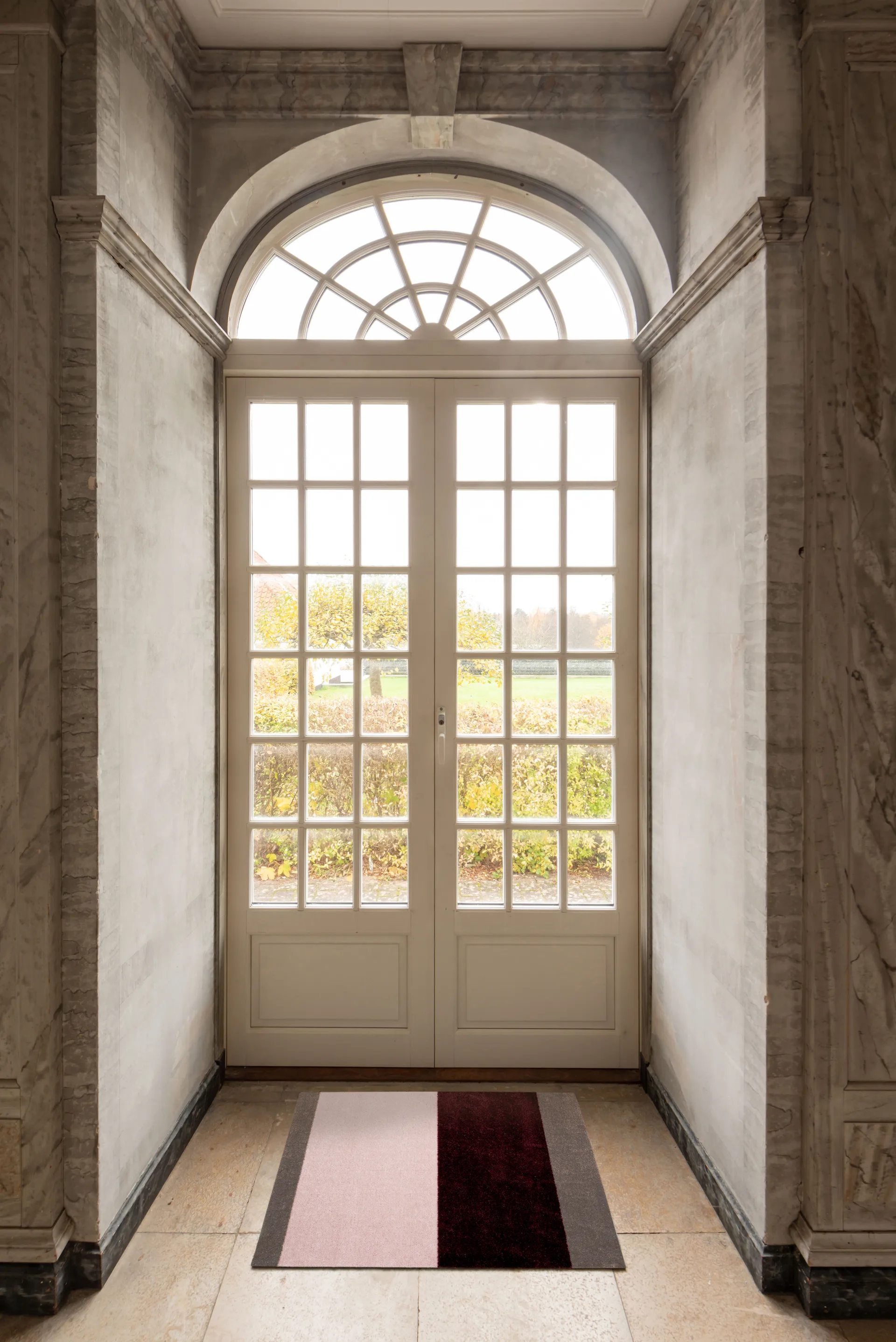 스트라이프 도어매트 가로형, Bordeaux-rose-sand, 60x90 cm tica copenhagen | 티카 코펜하겐