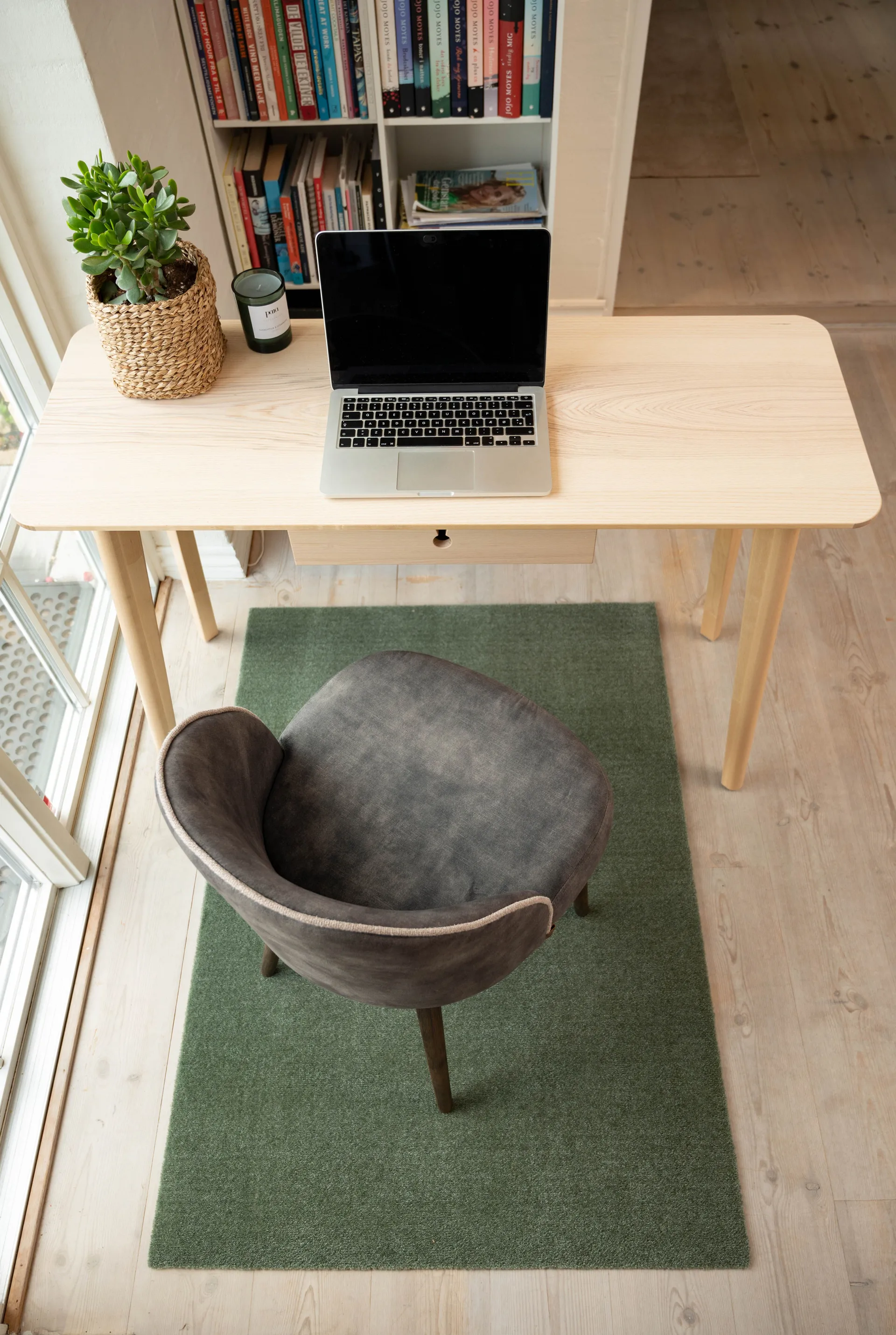 유니컬러 복도 러그, Dusty green. 90x130 cm tica copenhagen | 티카 코펜하겐