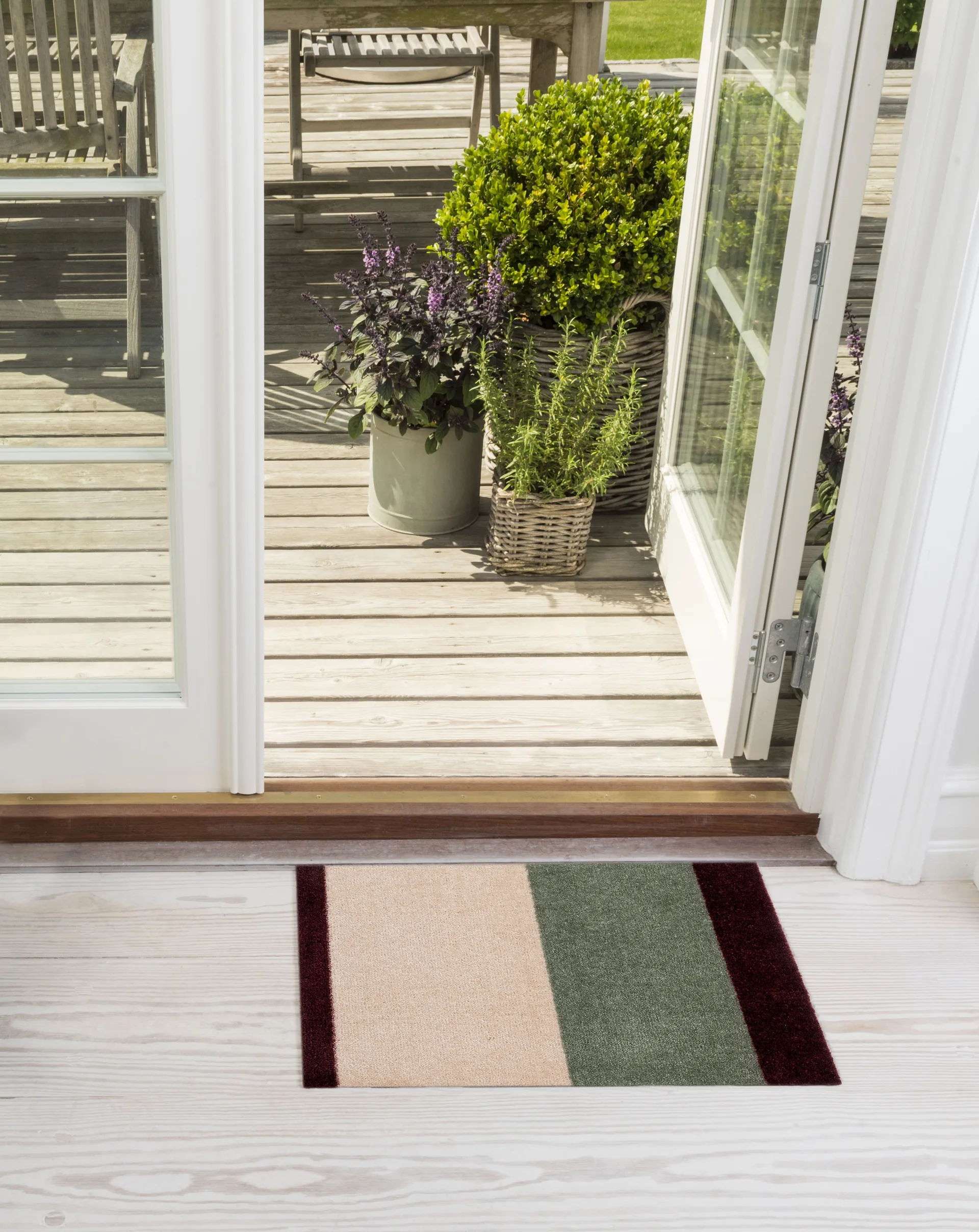 스트라이프 도어매트 가로형, Green-ivory-bordeaux, 40x60 cm tica copenhagen | 티카 코펜하겐