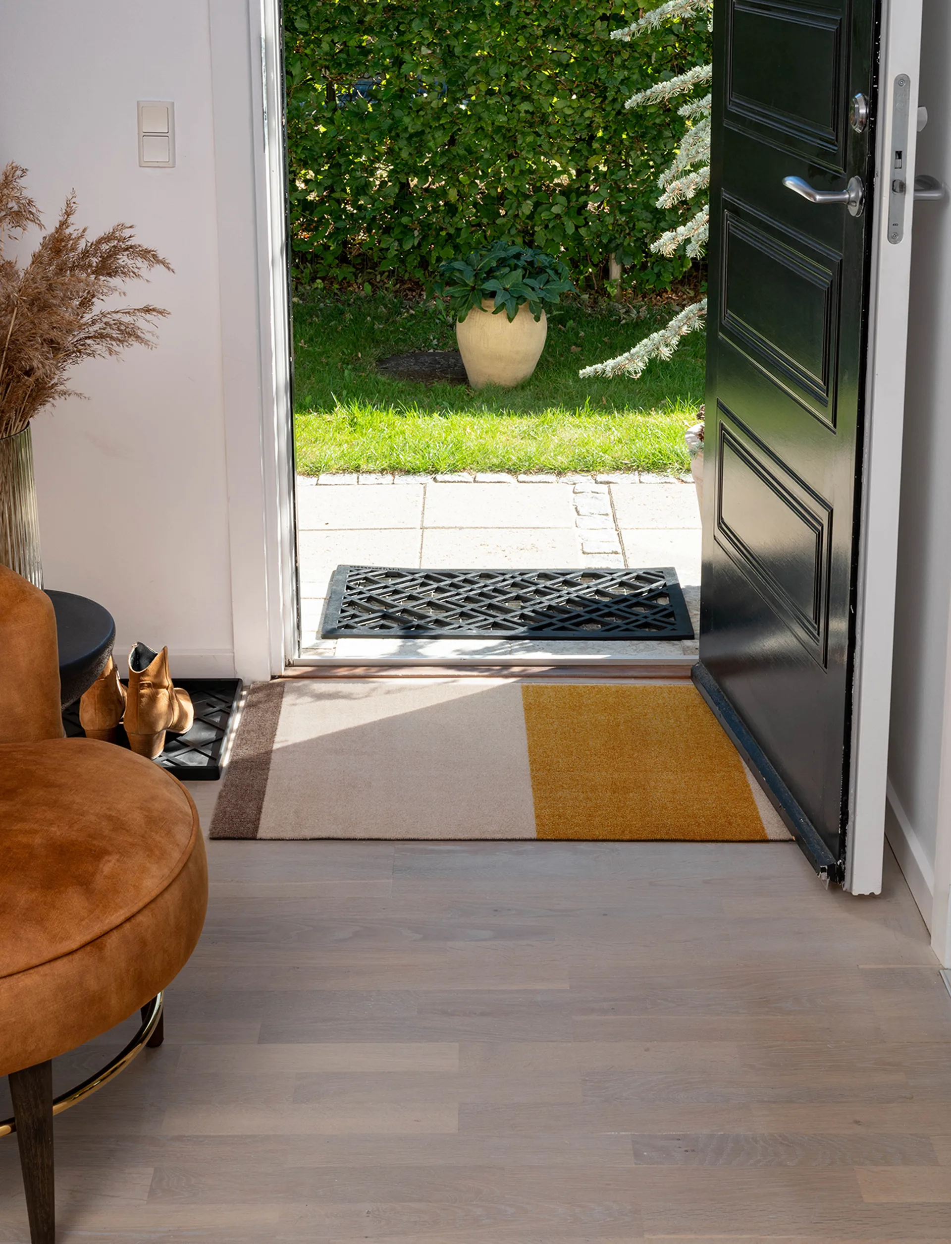 스트라이프 도어매트 가로형, Ivory-dijon-brown. 60x90 cm tica copenhagen | 티카 코펜하겐