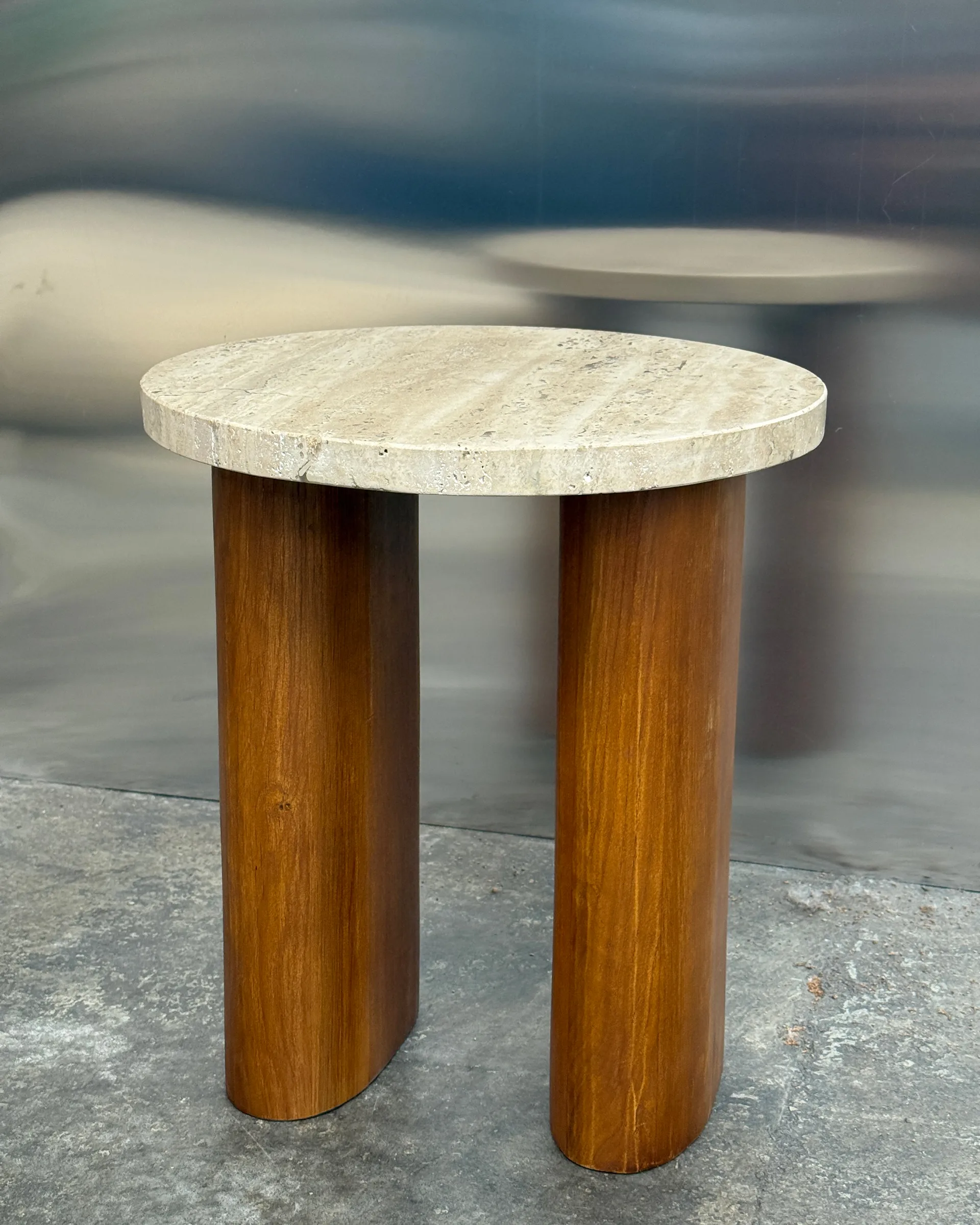 비크만 사이드 테이블, Oak-beige travertine Tinted | 틴티드