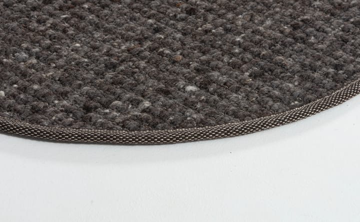 그린란드 스위프트 라운드 러그, Anthracite no. 83, Ø200 cm Tisca | 티스카
